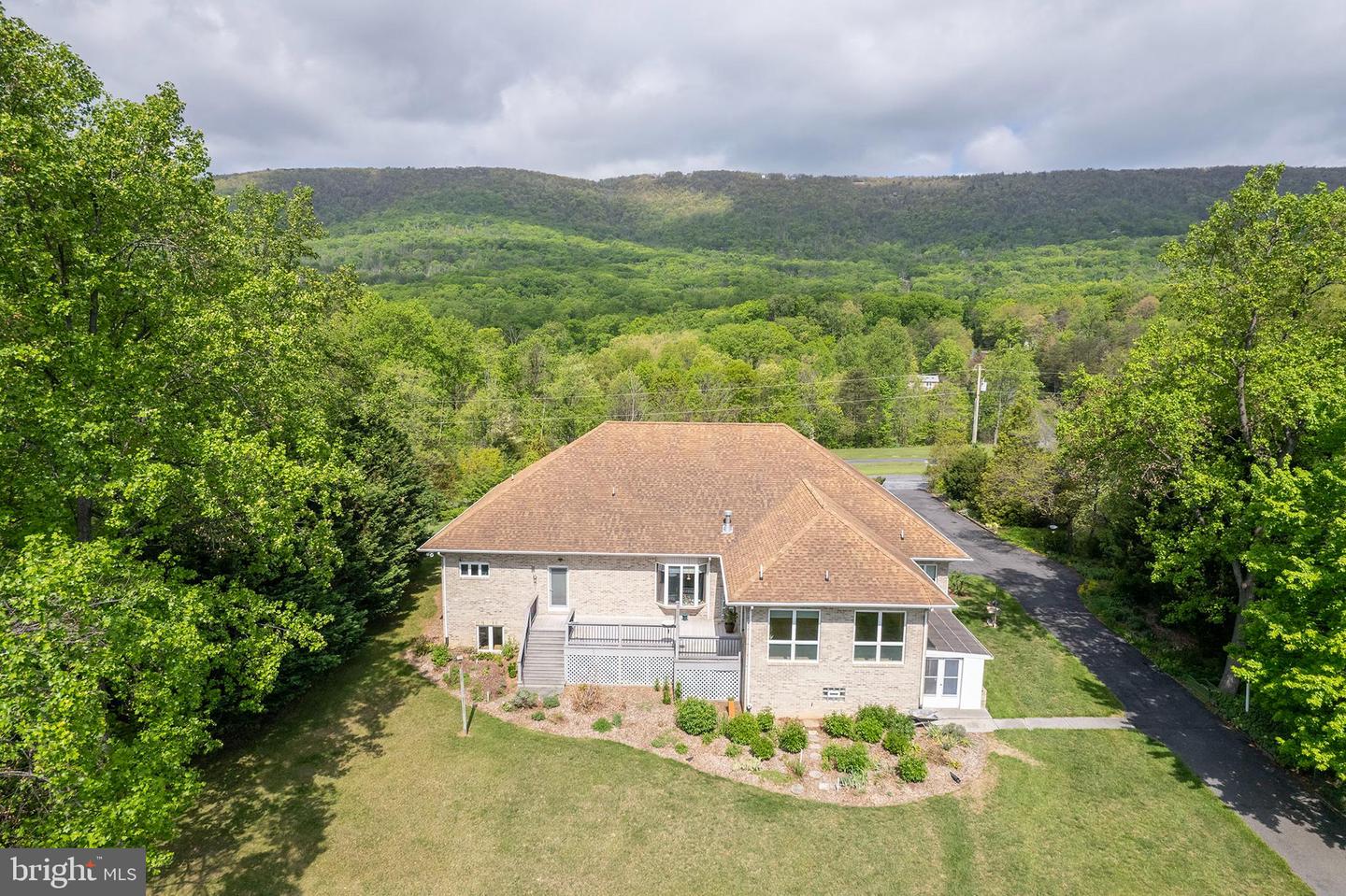 237 ASPEN TRL, WINCHESTER, Virginia 22602, 3 Bedrooms Bedrooms, ,3 BathroomsBathrooms,Residential,For sale,237 ASPEN TRL,VAFV2033260 MLS # VAFV2033260