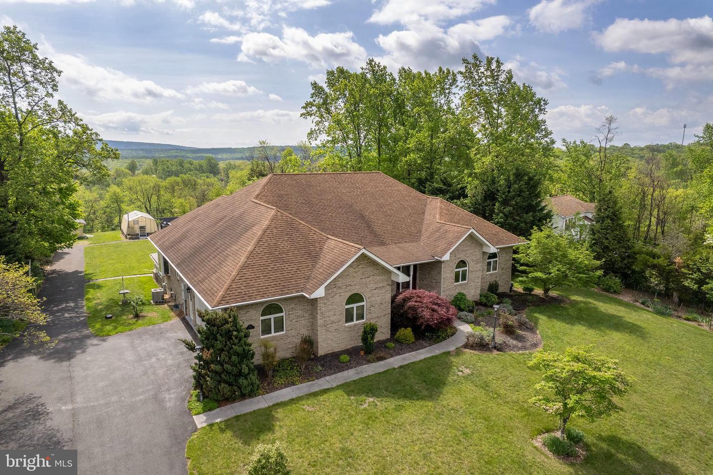 237 ASPEN TRL, WINCHESTER, Virginia 22602, 3 Bedrooms Bedrooms, ,3 BathroomsBathrooms,Residential,For sale,237 ASPEN TRL,VAFV2033260 MLS # VAFV2033260