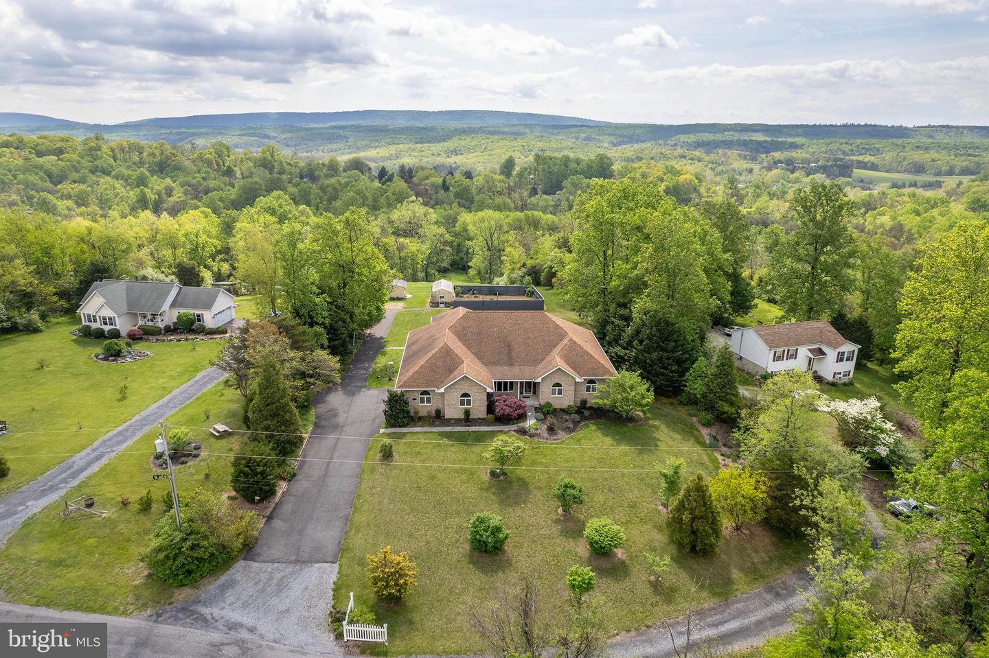 237 ASPEN TRL, WINCHESTER, Virginia 22602, 3 Bedrooms Bedrooms, ,3 BathroomsBathrooms,Residential,For sale,237 ASPEN TRL,VAFV2033260 MLS # VAFV2033260