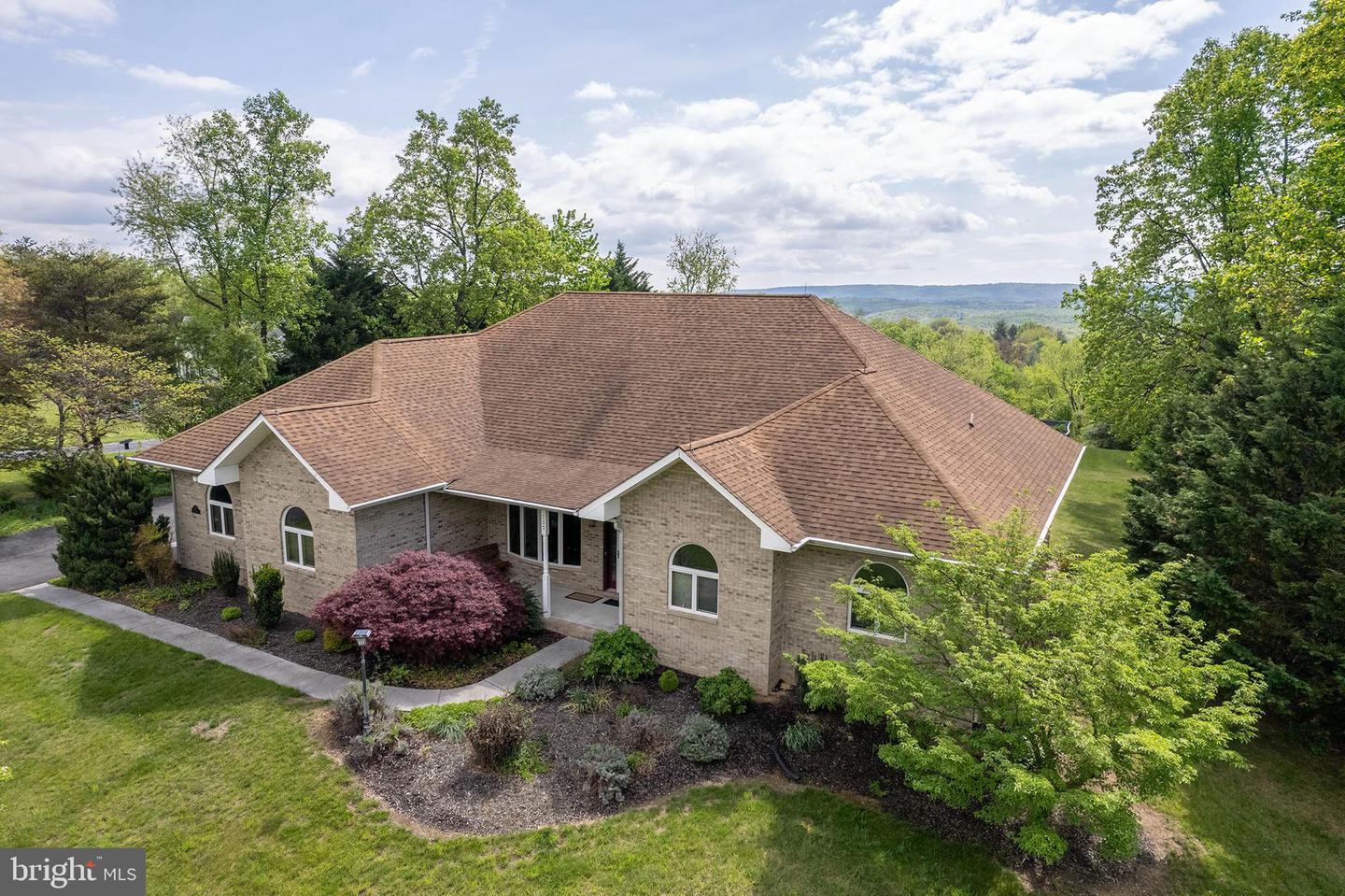 237 ASPEN TRL, WINCHESTER, Virginia 22602, 3 Bedrooms Bedrooms, ,3 BathroomsBathrooms,Residential,For sale,237 ASPEN TRL,VAFV2033260 MLS # VAFV2033260