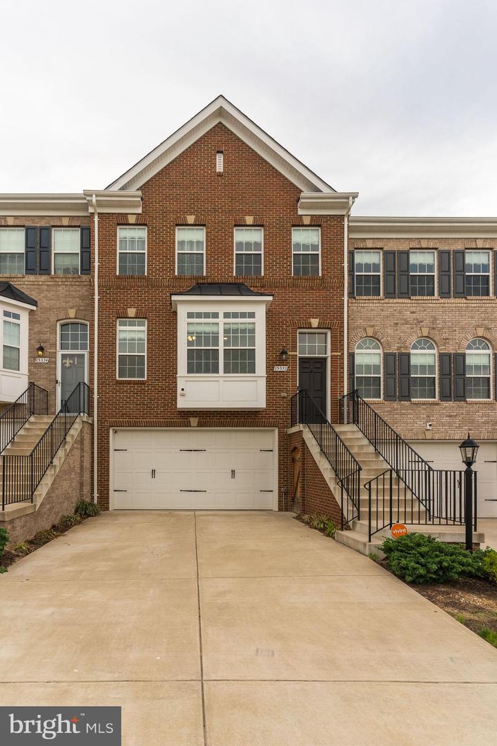 15332 BALLERINA LOOP, WOODBRIDGE, Virginia 22193, 4 Bedrooms Bedrooms, ,3 BathroomsBathrooms,Residential,For sale,15332 BALLERINA LOOP,VAPW2091530 MLS # VAPW2091530