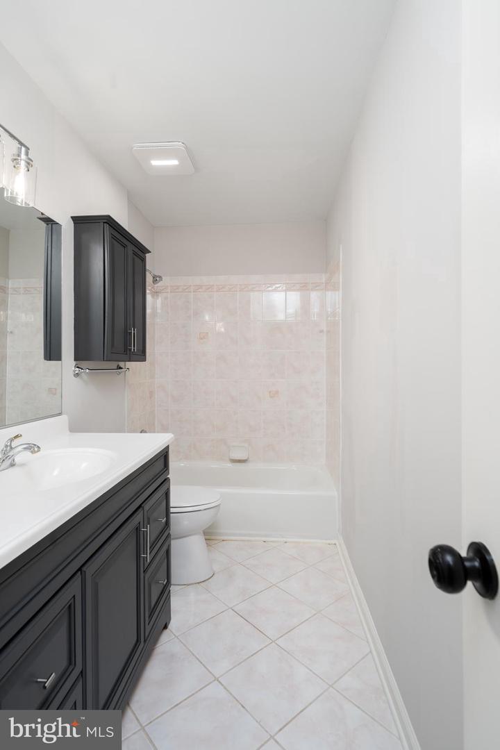 14414 COACHWAY DR, CENTREVILLE, Virginia 20120, 4 Bedrooms Bedrooms, ,2 BathroomsBathrooms,Residential,For sale,14414 COACHWAY DR,VAFX2233022 MLS # VAFX2233022