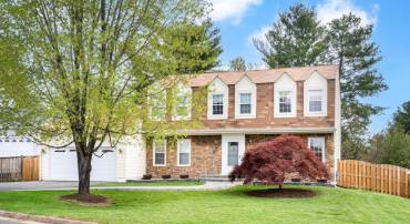 14414 COACHWAY DR, CENTREVILLE, Virginia 20120, 4 Bedrooms Bedrooms, ,2 BathroomsBathrooms,Residential,For sale,14414 COACHWAY DR,VAFX2233022 MLS # VAFX2233022