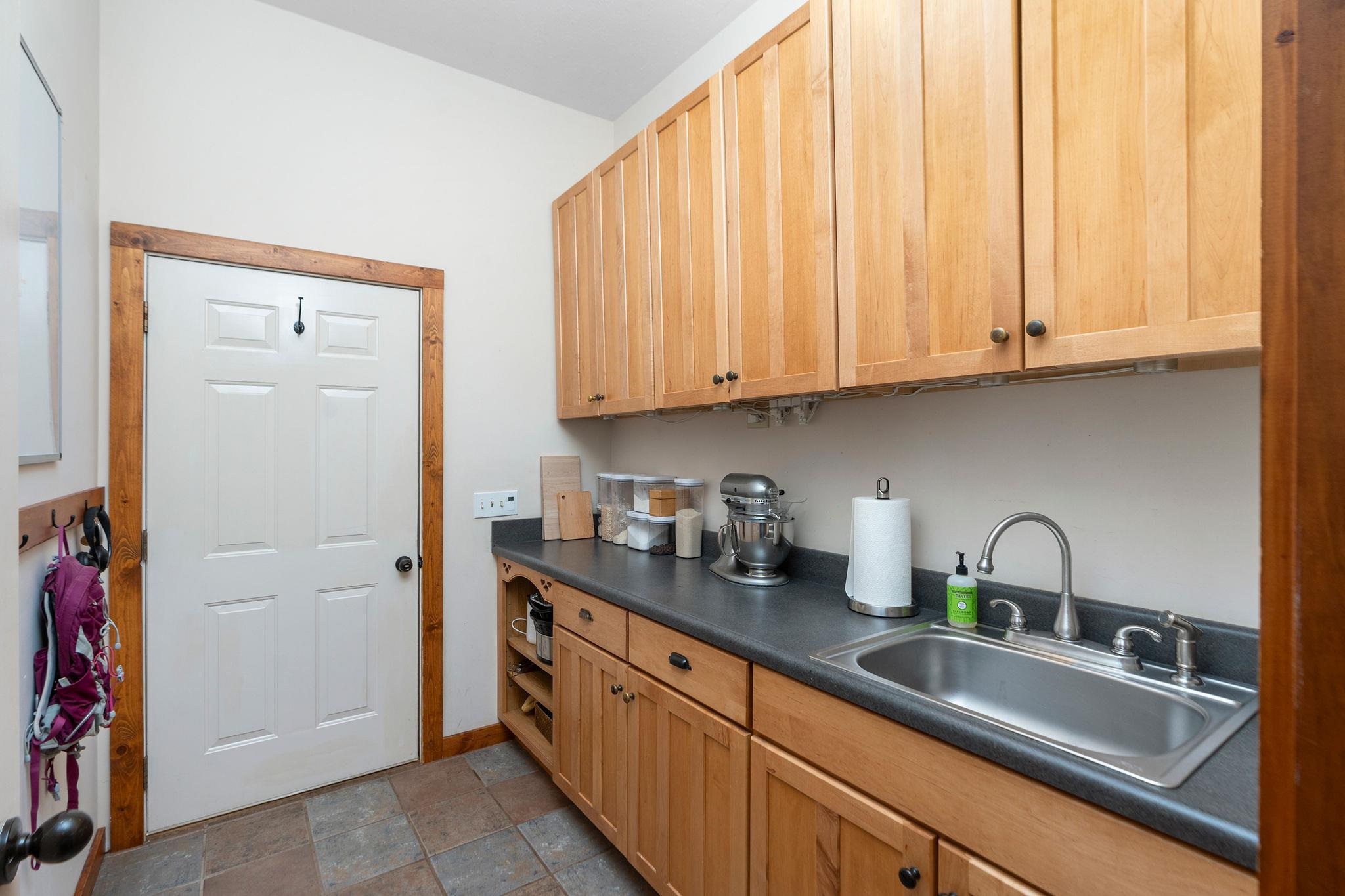 216 LEE ROY RD, GROTTOES, Virginia 24441, 3 Bedrooms Bedrooms, ,3 BathroomsBathrooms,Residential,Kingsfolde,216 LEE ROY RD,664496 MLS # 664496