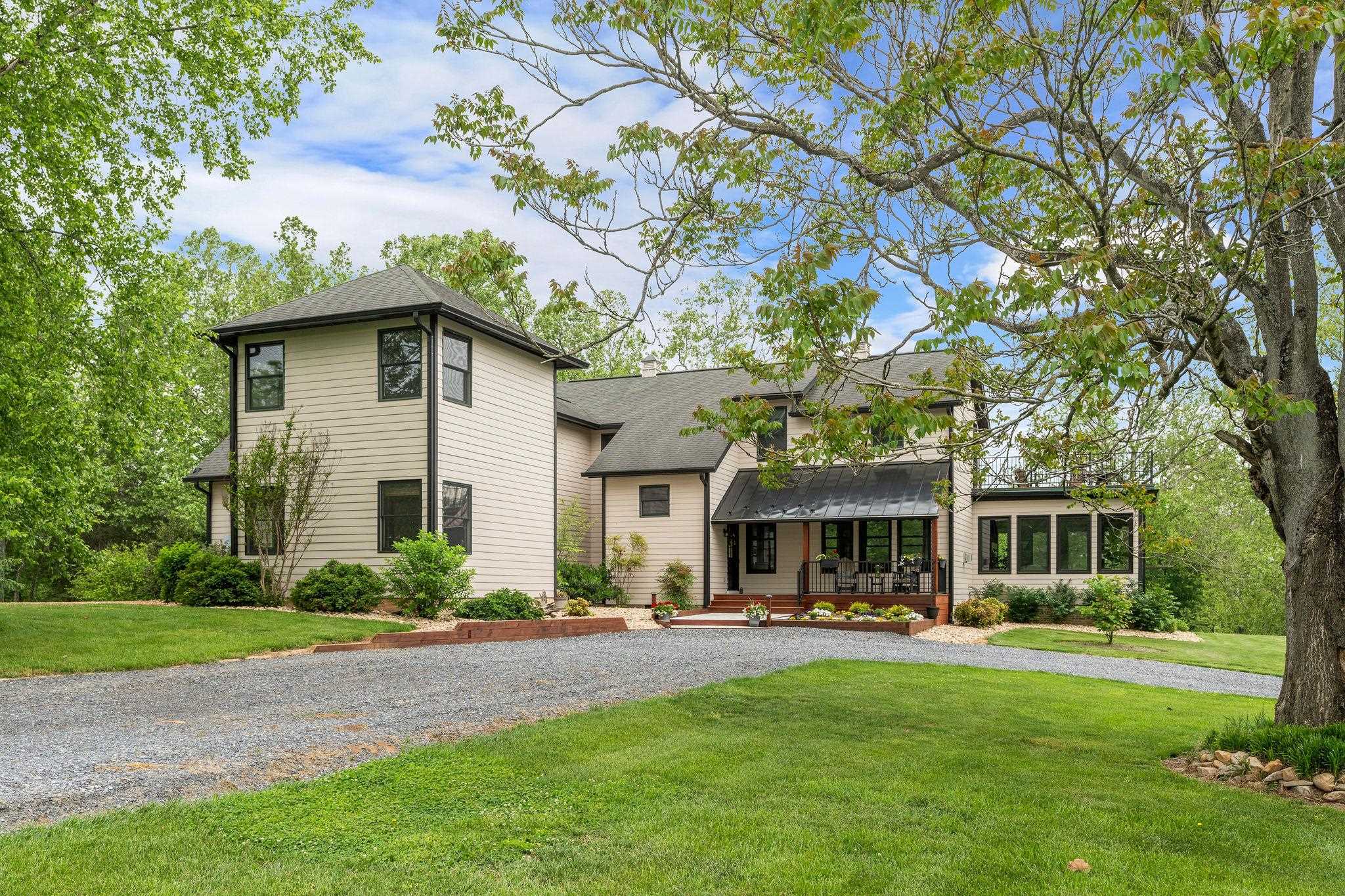 216 LEE ROY RD, GROTTOES, Virginia 24441, 3 Bedrooms Bedrooms, ,3 BathroomsBathrooms,Residential,Kingsfolde,216 LEE ROY RD,664496 MLS # 664496