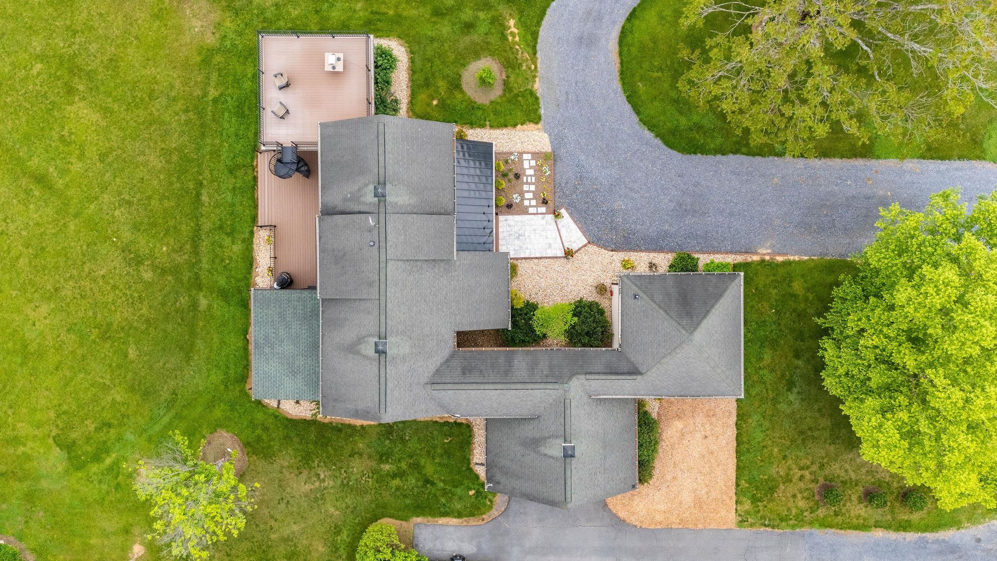 216 LEE ROY RD, GROTTOES, Virginia 24441, 3 Bedrooms Bedrooms, ,3 BathroomsBathrooms,Residential,Kingsfolde,216 LEE ROY RD,664496 MLS # 664496