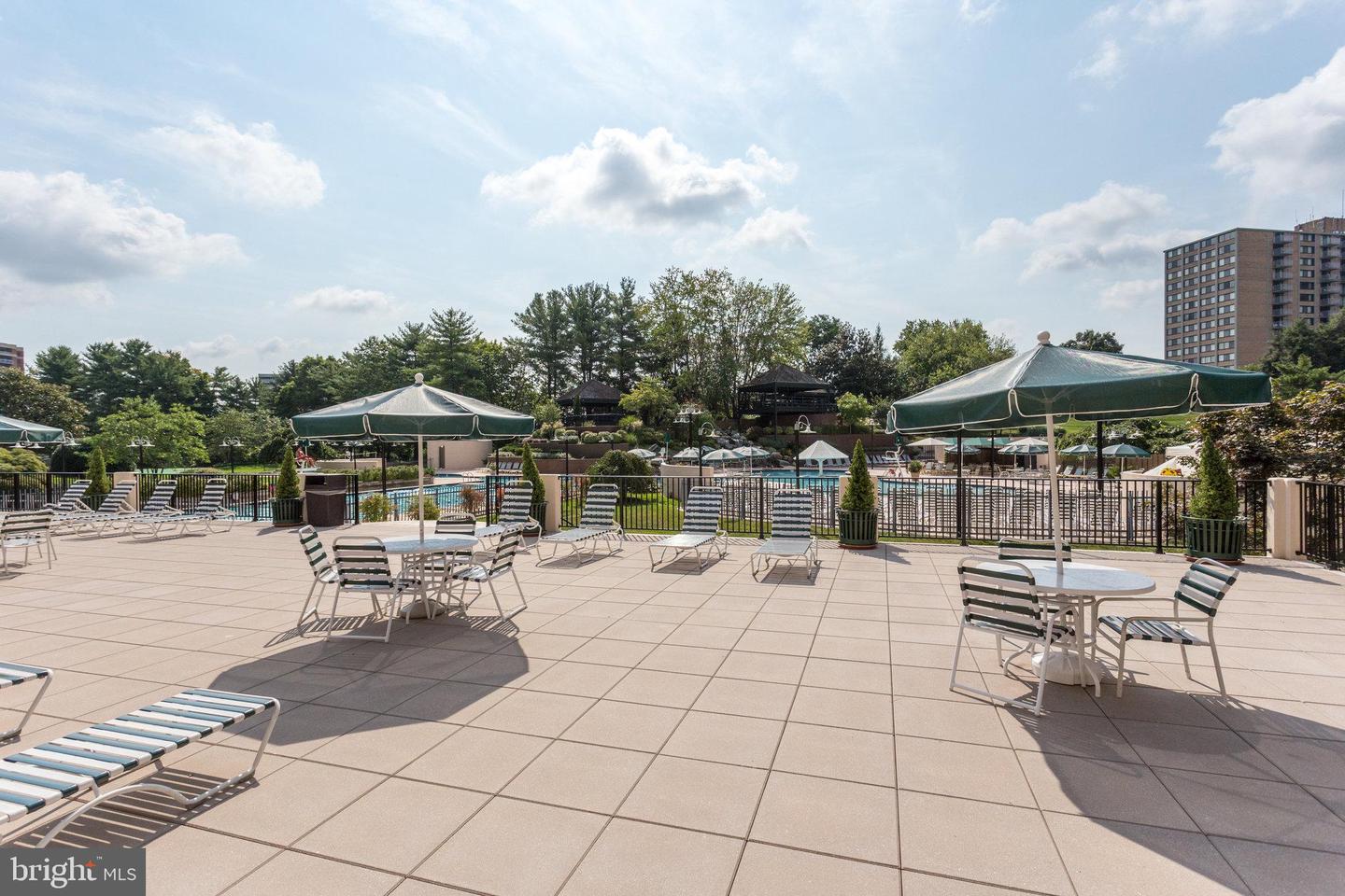 203 YOAKUM PKWY #1807, ALEXANDRIA, Virginia 22304, 2 Bedrooms Bedrooms, ,2 BathroomsBathrooms,Residential,For sale,203 YOAKUM PKWY #1807,VAAX2043990 MLS # VAAX2043990