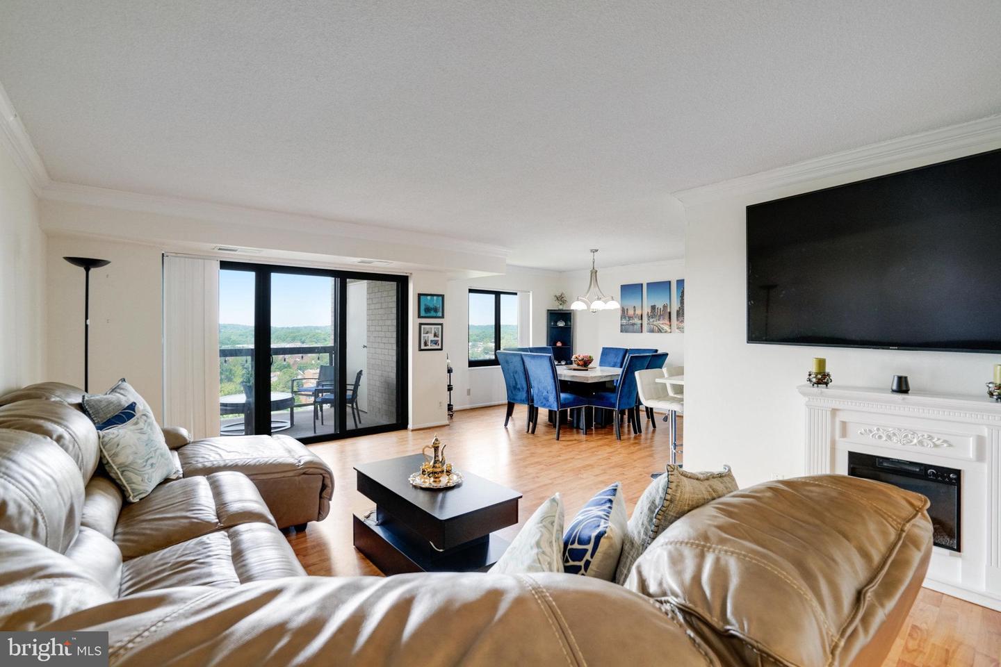 203 YOAKUM PKWY #1807, ALEXANDRIA, Virginia 22304, 2 Bedrooms Bedrooms, ,2 BathroomsBathrooms,Residential,For sale,203 YOAKUM PKWY #1807,VAAX2043990 MLS # VAAX2043990