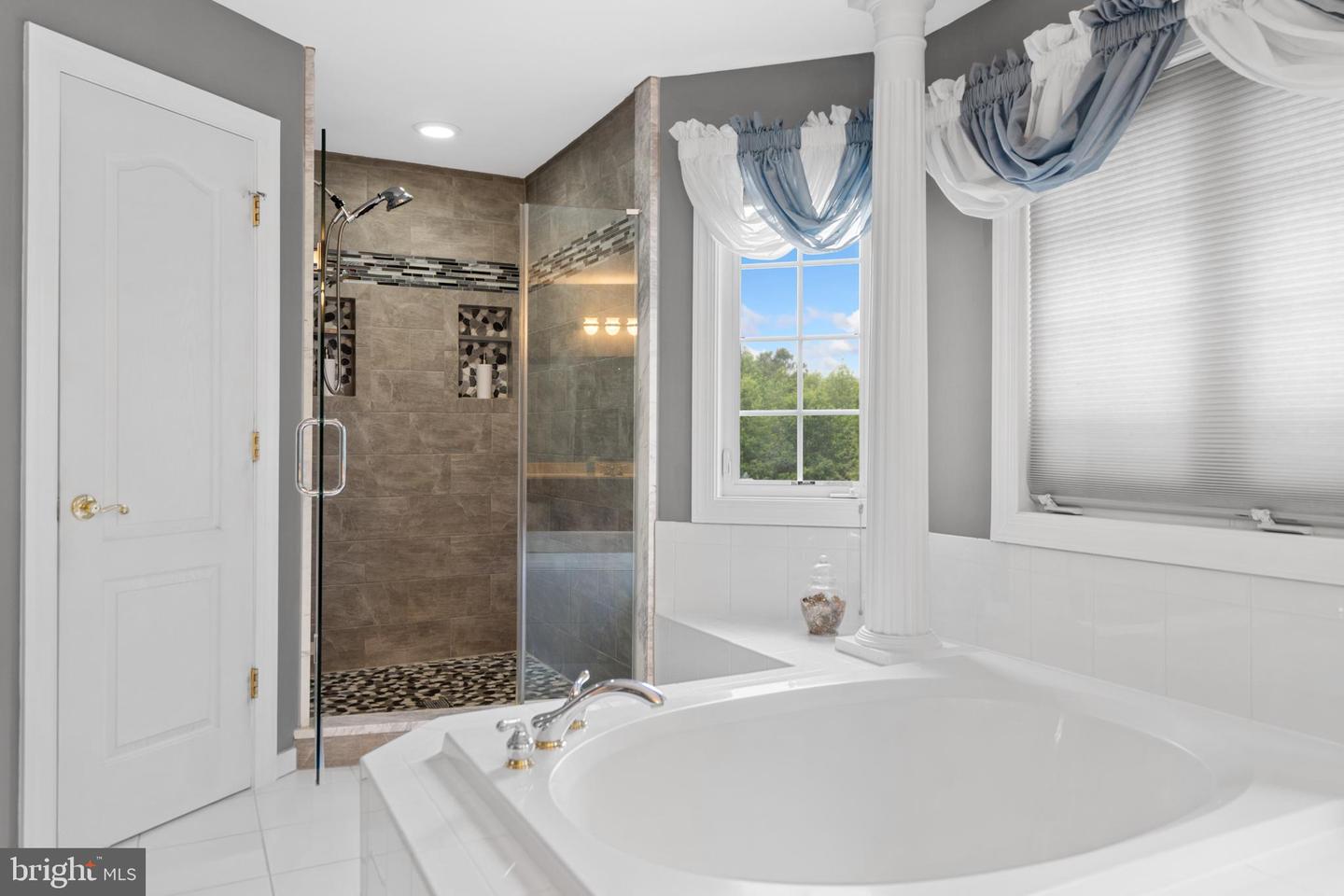 1 PINKERTON CT, STAFFORD, Virginia 22554, 5 Bedrooms Bedrooms, ,4 BathroomsBathrooms,Residential,For sale,1 PINKERTON CT,VAST2037762 MLS # VAST2037762