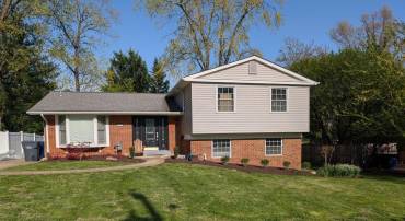 4907 CHANTICLEER AVE, ANNANDALE, Virginia 22003, 5 Bedrooms Bedrooms, ,3 BathroomsBathrooms,Residential,For sale,4907 CHANTICLEER AVE,VAFX2233658 MLS # VAFX2233658
