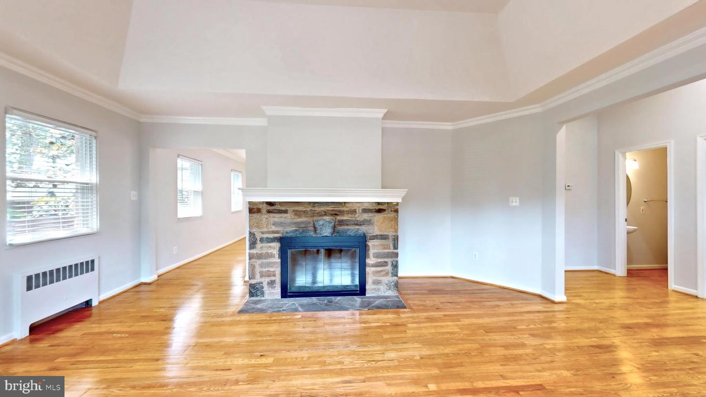408 VIRGINIA AVE, ALEXANDRIA, Virginia 22302, 3 Bedrooms Bedrooms, ,3 BathroomsBathrooms,Residential,For sale,408 VIRGINIA AVE,VAAX2044040 MLS # VAAX2044040
