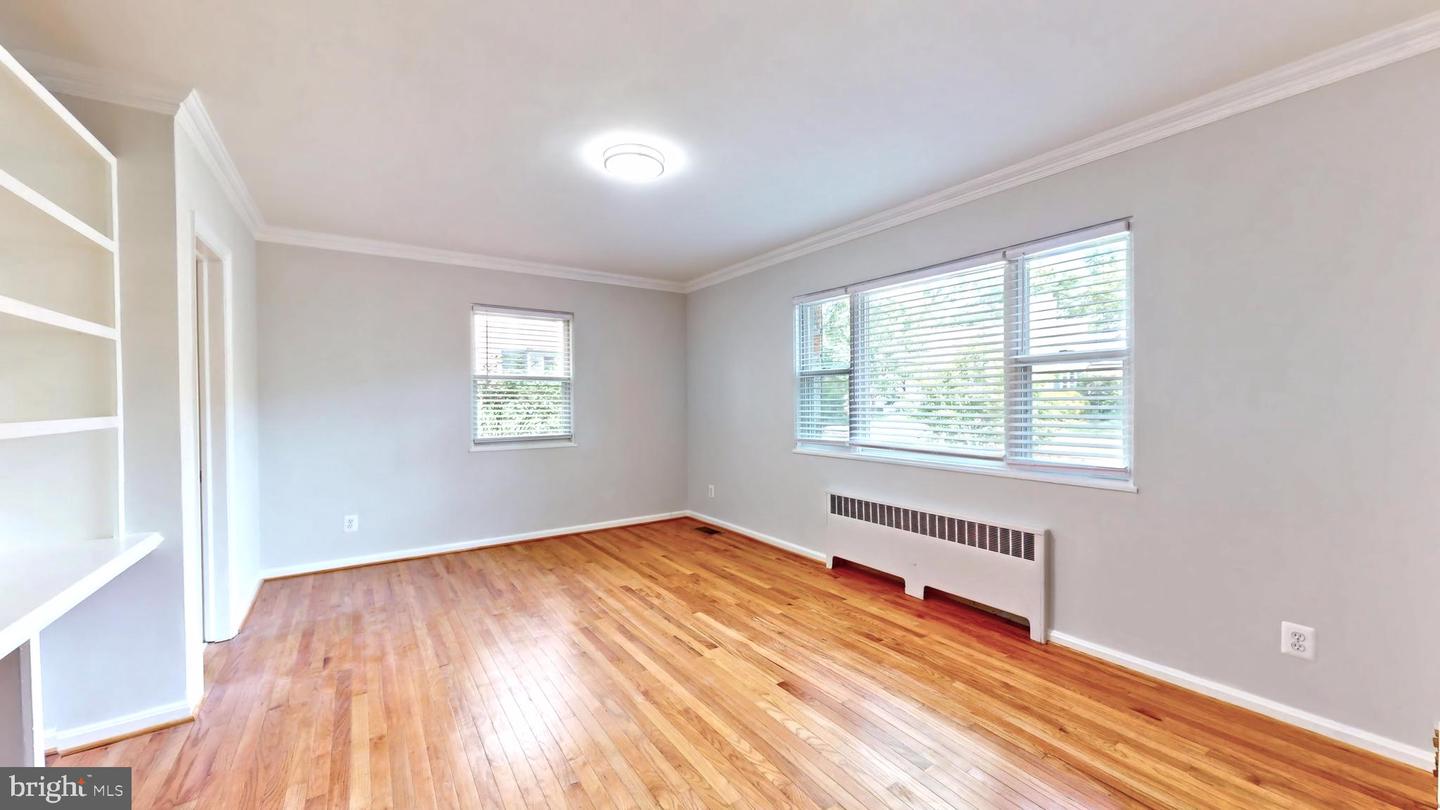 408 VIRGINIA AVE, ALEXANDRIA, Virginia 22302, 3 Bedrooms Bedrooms, ,3 BathroomsBathrooms,Residential,For sale,408 VIRGINIA AVE,VAAX2044040 MLS # VAAX2044040