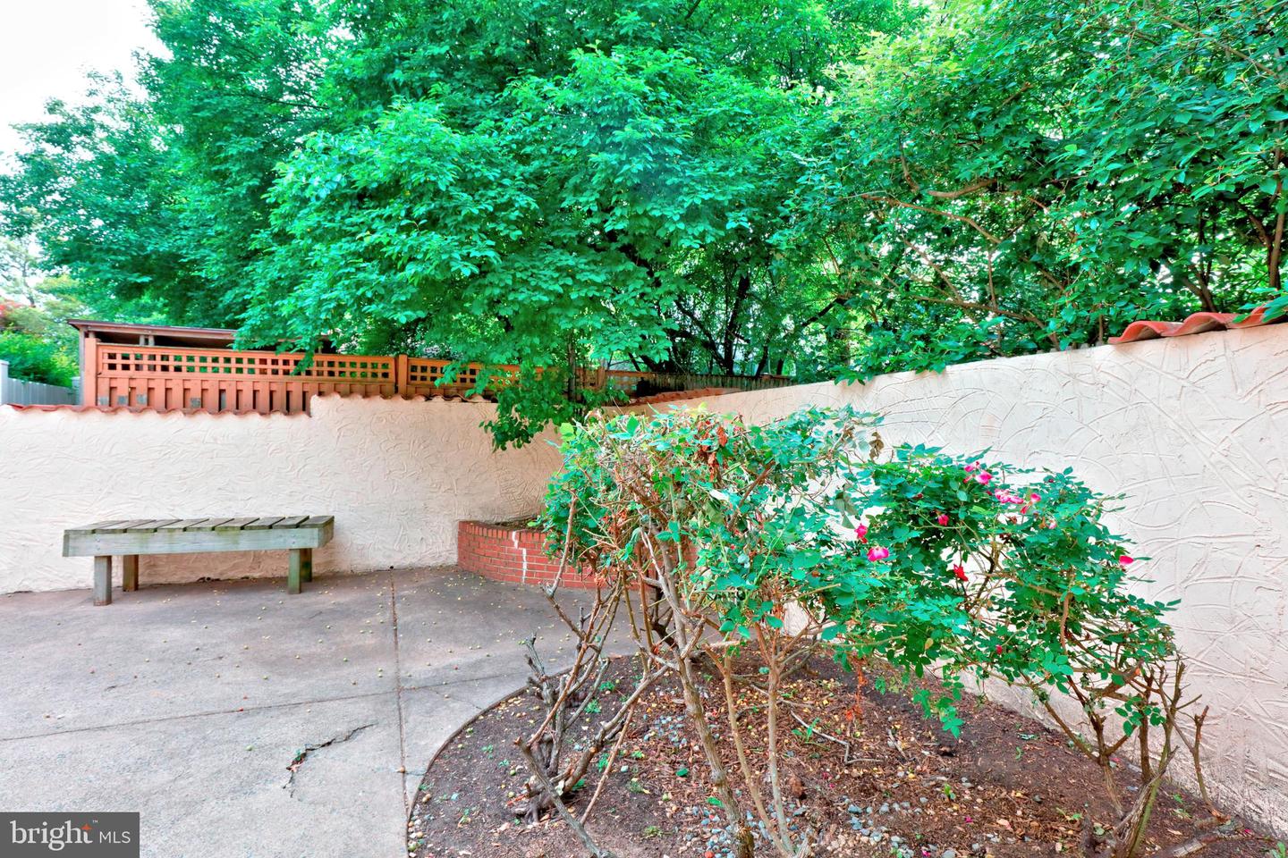 408 VIRGINIA AVE, ALEXANDRIA, Virginia 22302, 3 Bedrooms Bedrooms, ,3 BathroomsBathrooms,Residential,For sale,408 VIRGINIA AVE,VAAX2044040 MLS # VAAX2044040