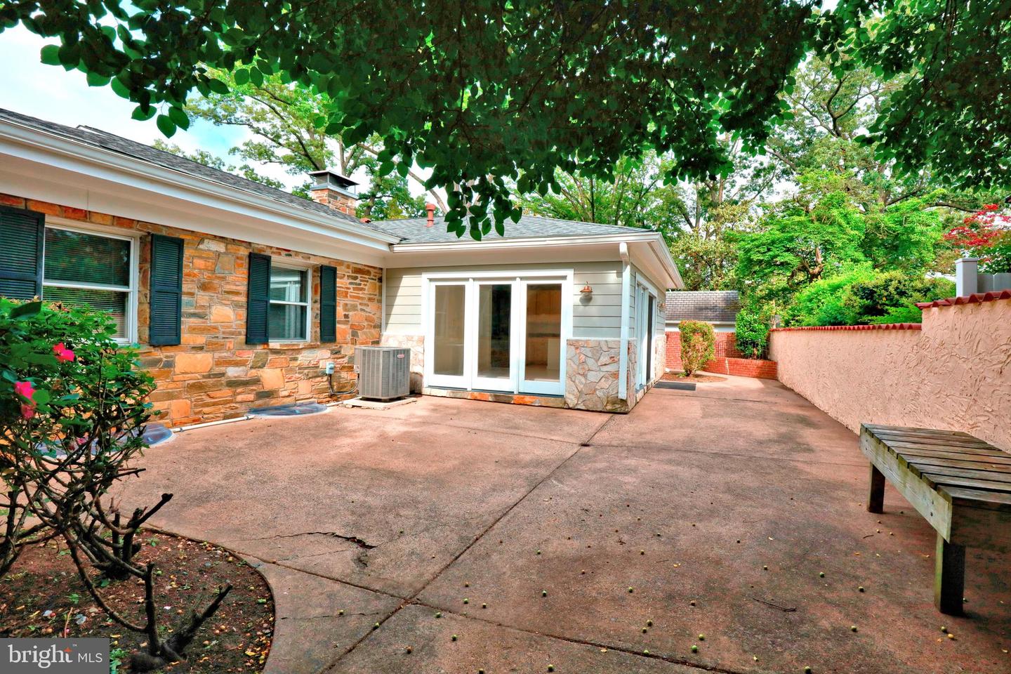 408 VIRGINIA AVE, ALEXANDRIA, Virginia 22302, 3 Bedrooms Bedrooms, ,3 BathroomsBathrooms,Residential,For sale,408 VIRGINIA AVE,VAAX2044040 MLS # VAAX2044040