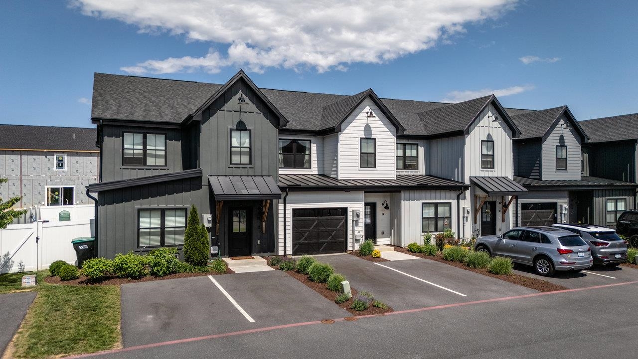 14 FIELD CT, BRIDGEWATER, Virginia 22812, 3 Bedrooms Bedrooms, ,2 BathroomsBathrooms,Residential,14 FIELD CT,664507 MLS # 664507