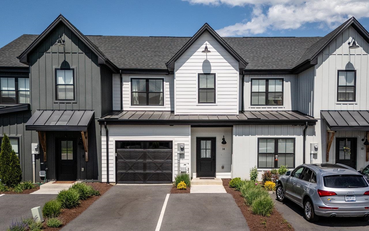 14 FIELD CT, BRIDGEWATER, Virginia 22812, 3 Bedrooms Bedrooms, ,2 BathroomsBathrooms,Residential,14 FIELD CT,664507 MLS # 664507