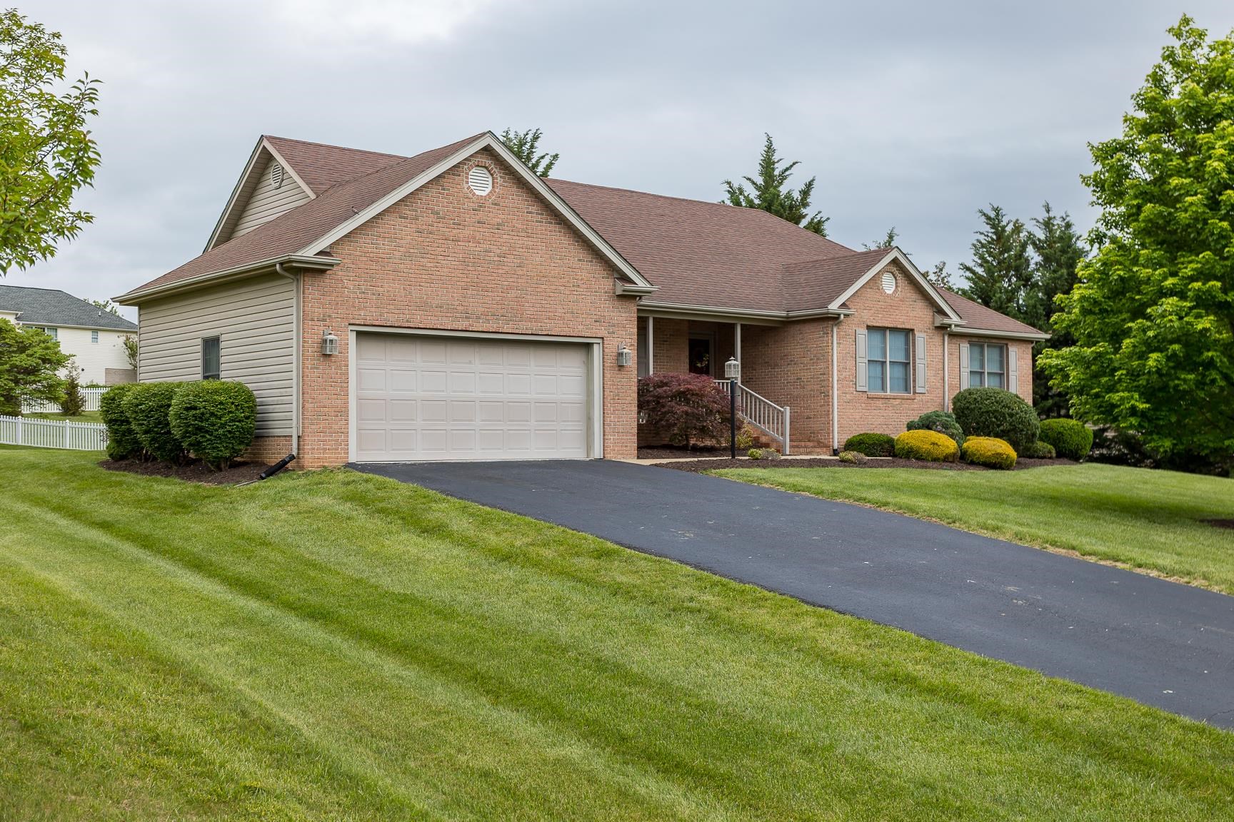 5 HIDDEN VALLEY CT, FISHERSVILLE, Virginia 22939, 3 Bedrooms Bedrooms, ,2 BathroomsBathrooms,Residential,5 HIDDEN VALLEY CT,664508 MLS # 664508