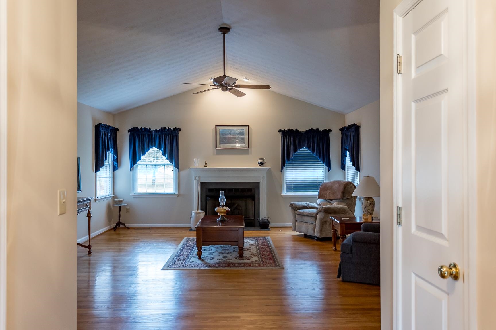 5 HIDDEN VALLEY CT, FISHERSVILLE, Virginia 22939, 3 Bedrooms Bedrooms, ,2 BathroomsBathrooms,Residential,5 HIDDEN VALLEY CT,664508 MLS # 664508