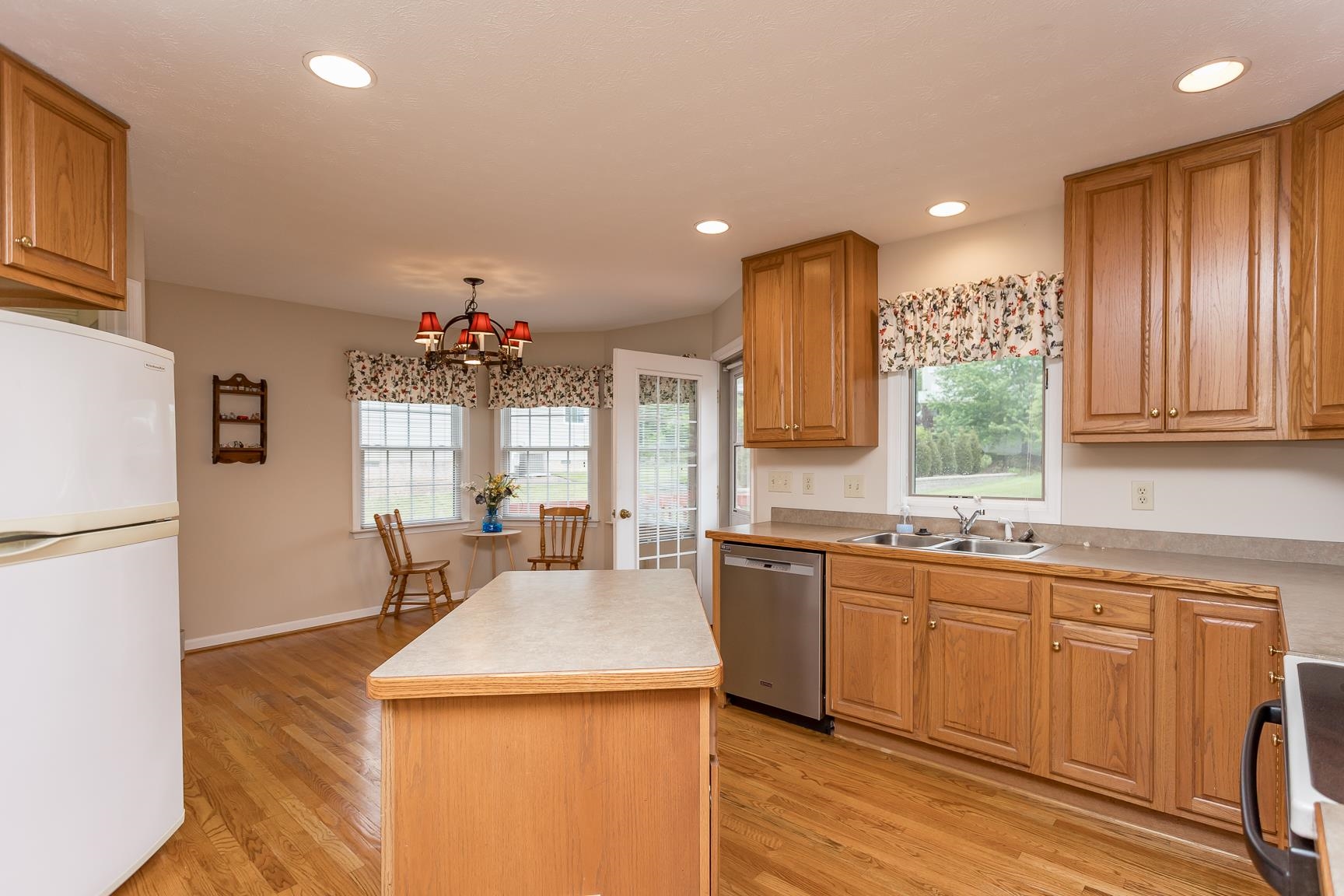 5 HIDDEN VALLEY CT, FISHERSVILLE, Virginia 22939, 3 Bedrooms Bedrooms, ,2 BathroomsBathrooms,Residential,5 HIDDEN VALLEY CT,664508 MLS # 664508