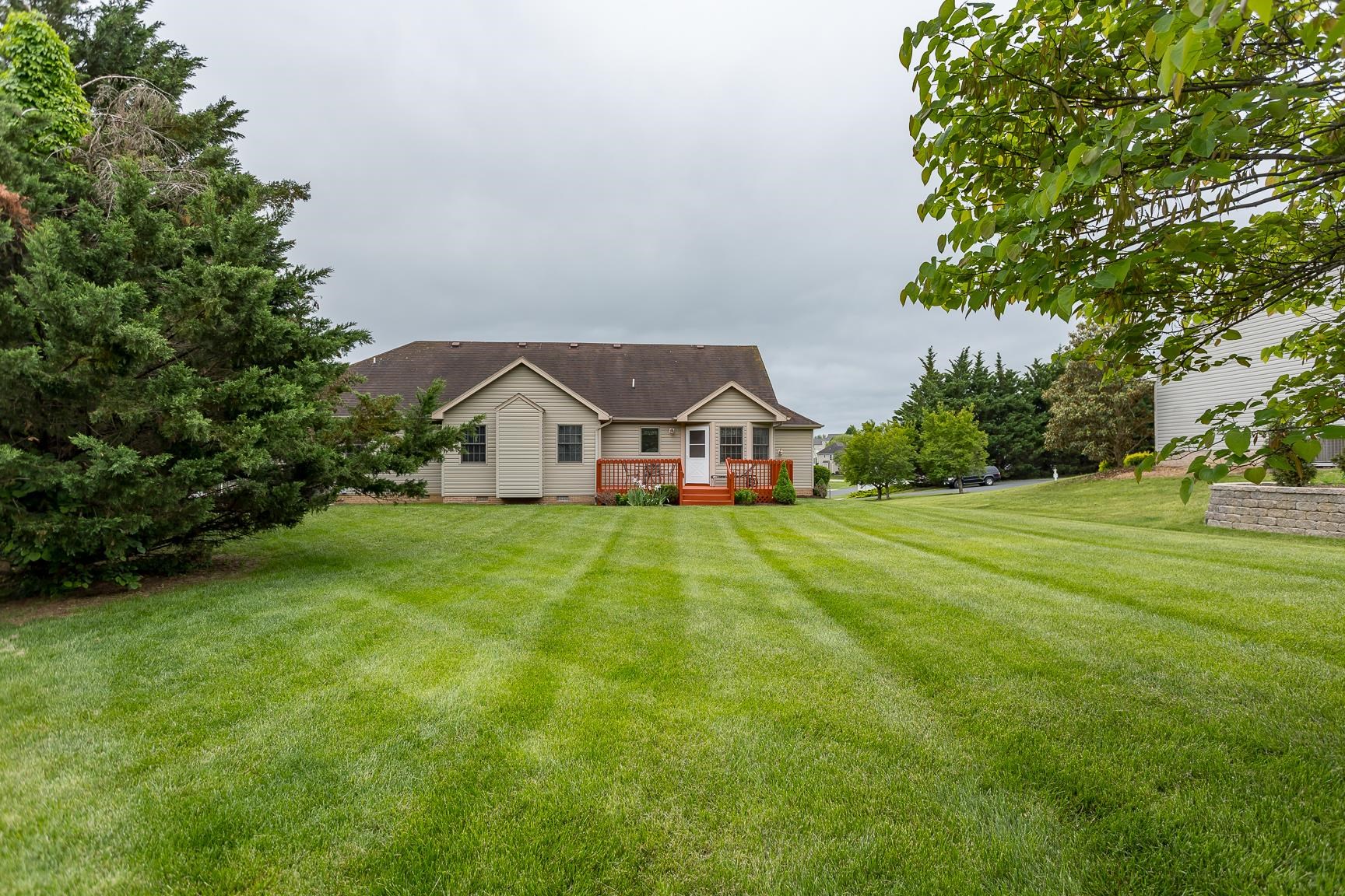 5 HIDDEN VALLEY CT, FISHERSVILLE, Virginia 22939, 3 Bedrooms Bedrooms, ,2 BathroomsBathrooms,Residential,5 HIDDEN VALLEY CT,664508 MLS # 664508