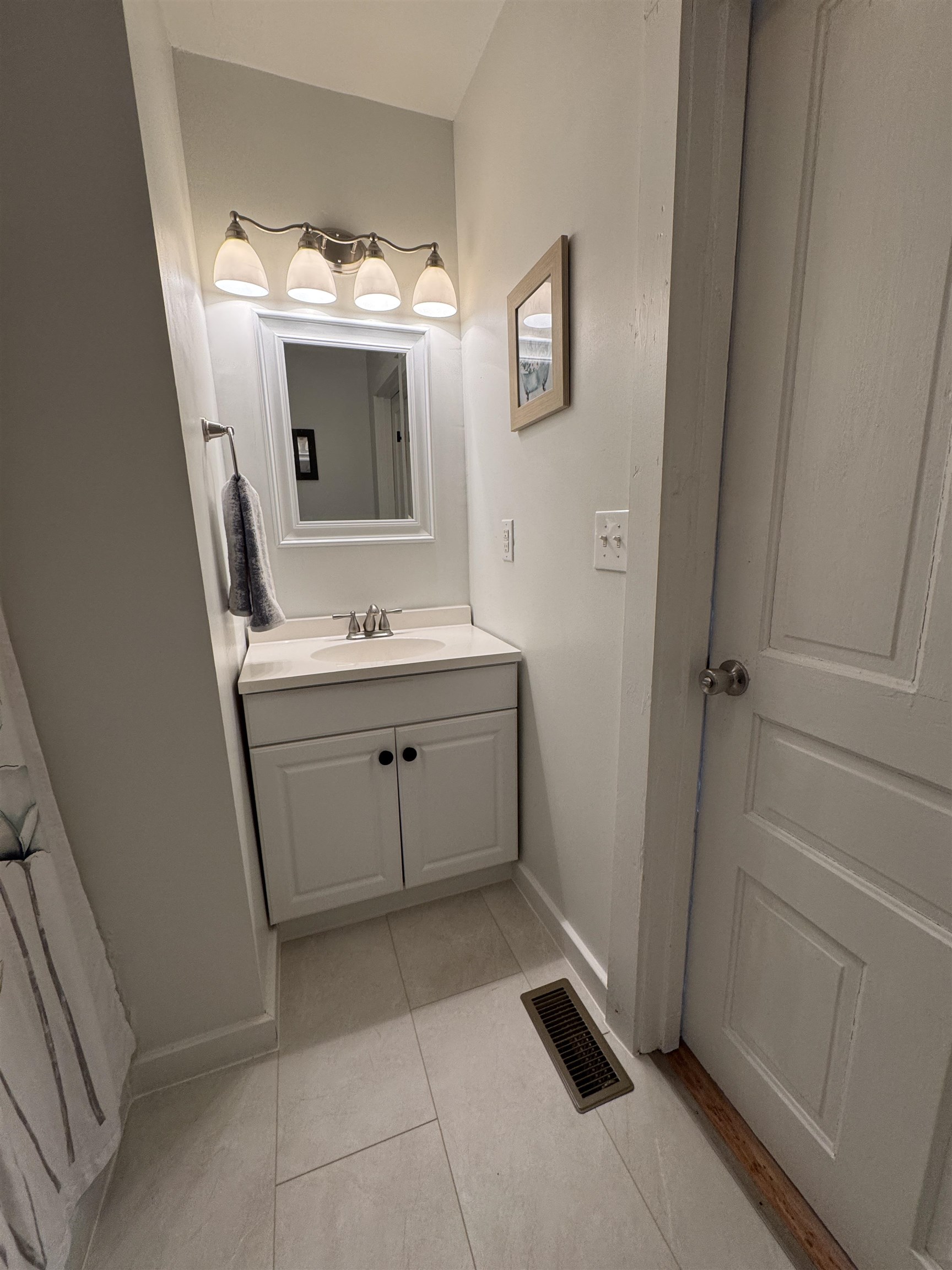 2522 BATH ST, STAUNTON, Virginia 24401, 2 Bedrooms Bedrooms, ,1 BathroomBathrooms,Residential,2522 Bath St,2522 BATH ST,664515 MLS # 664515