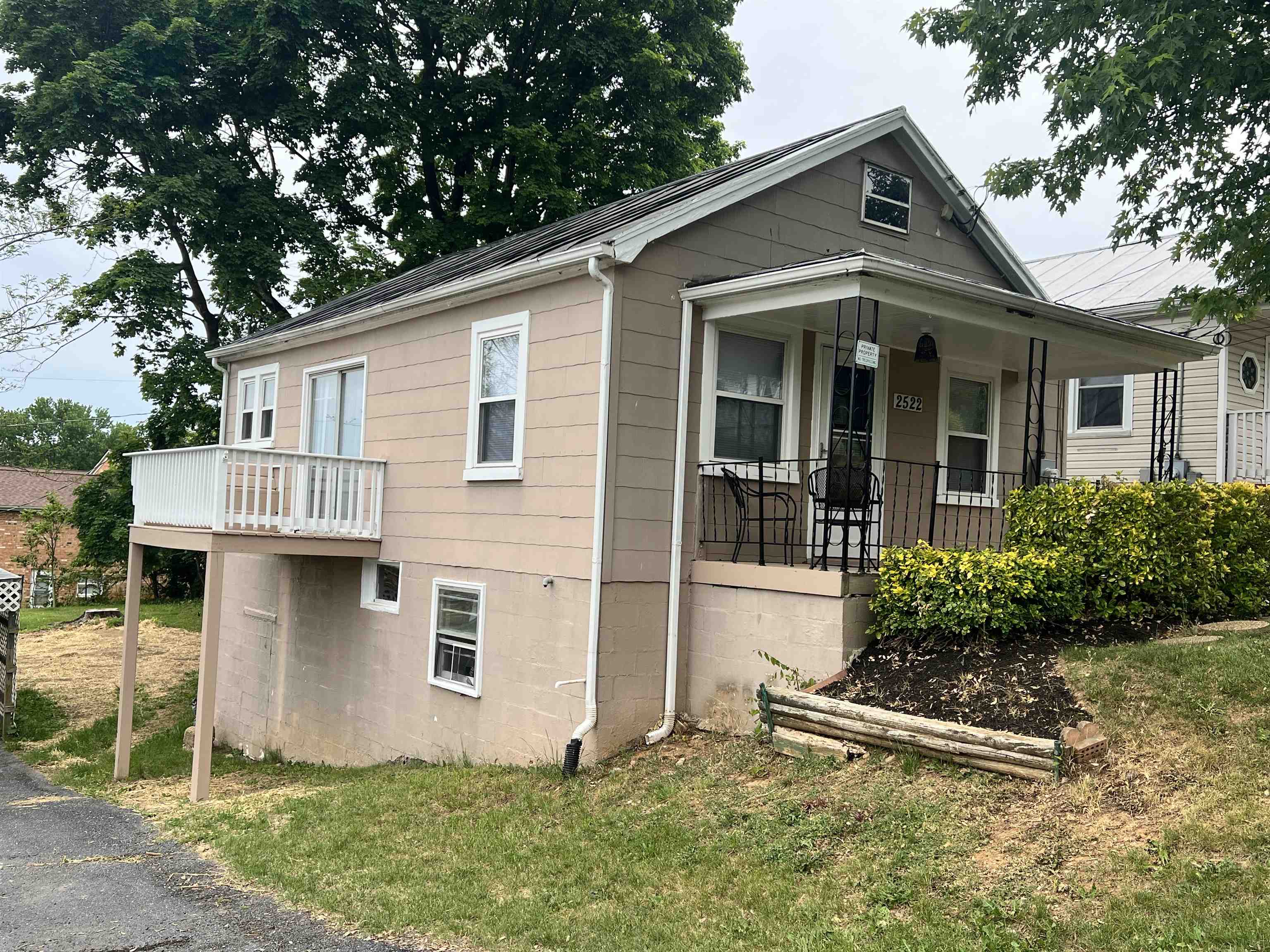 2522 BATH ST, STAUNTON, Virginia 24401, 2 Bedrooms Bedrooms, ,1 BathroomBathrooms,Residential,2522 Bath St,2522 BATH ST,664515 MLS # 664515