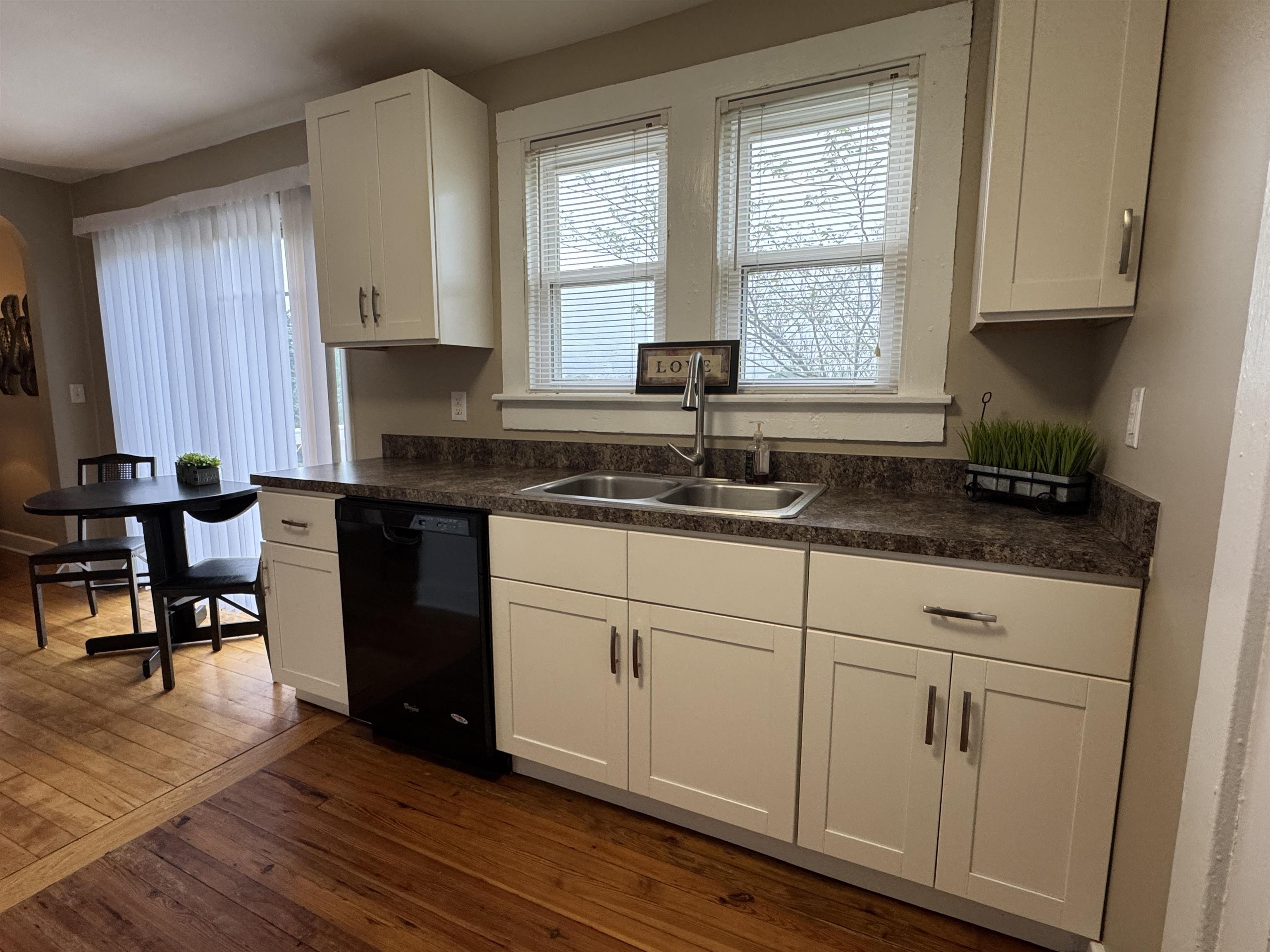 2522 BATH ST, STAUNTON, Virginia 24401, 2 Bedrooms Bedrooms, ,1 BathroomBathrooms,Residential,2522 Bath St,2522 BATH ST,664515 MLS # 664515