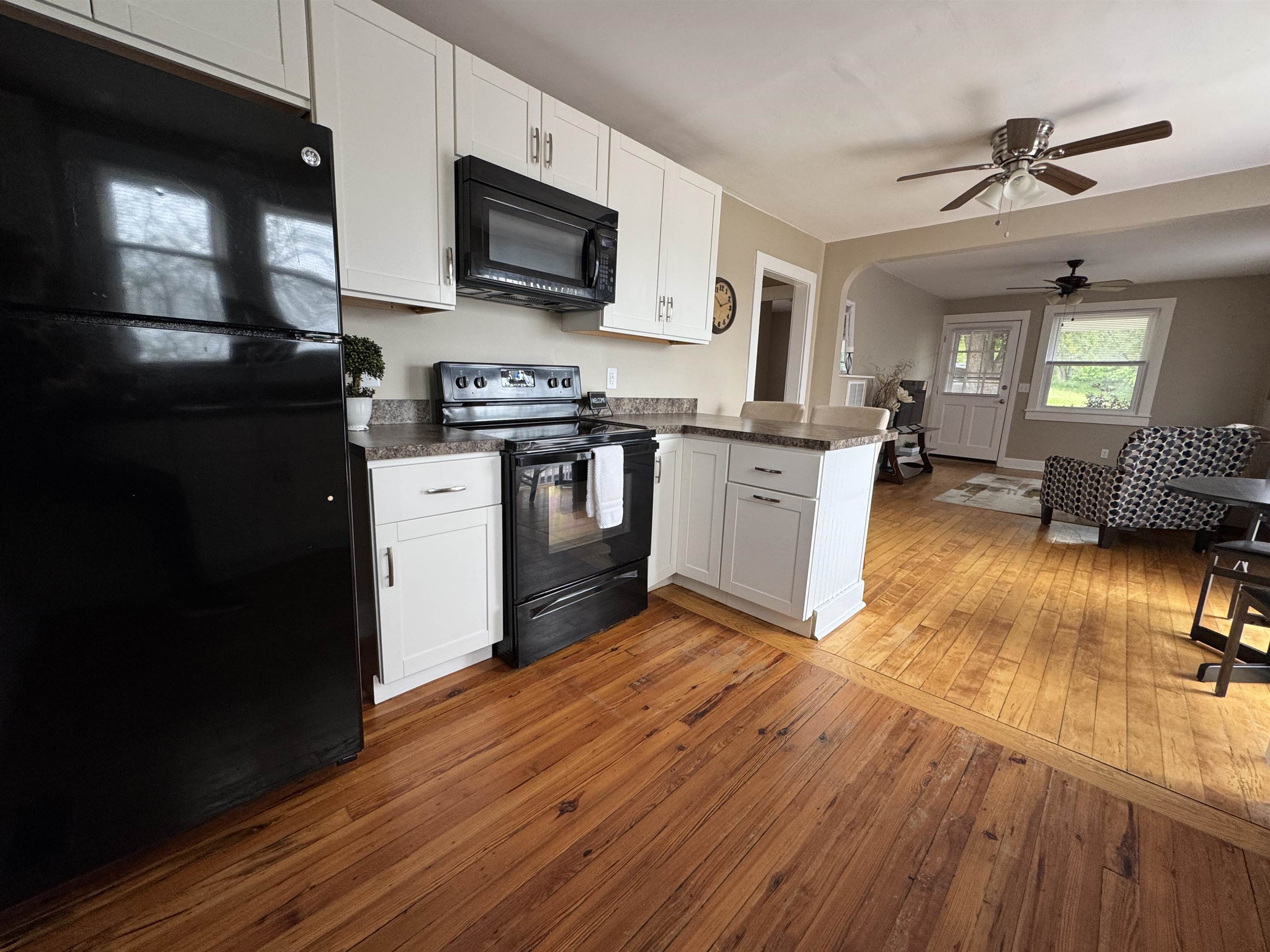 2522 BATH ST, STAUNTON, Virginia 24401, 2 Bedrooms Bedrooms, ,1 BathroomBathrooms,Residential,2522 Bath St,2522 BATH ST,664515 MLS # 664515
