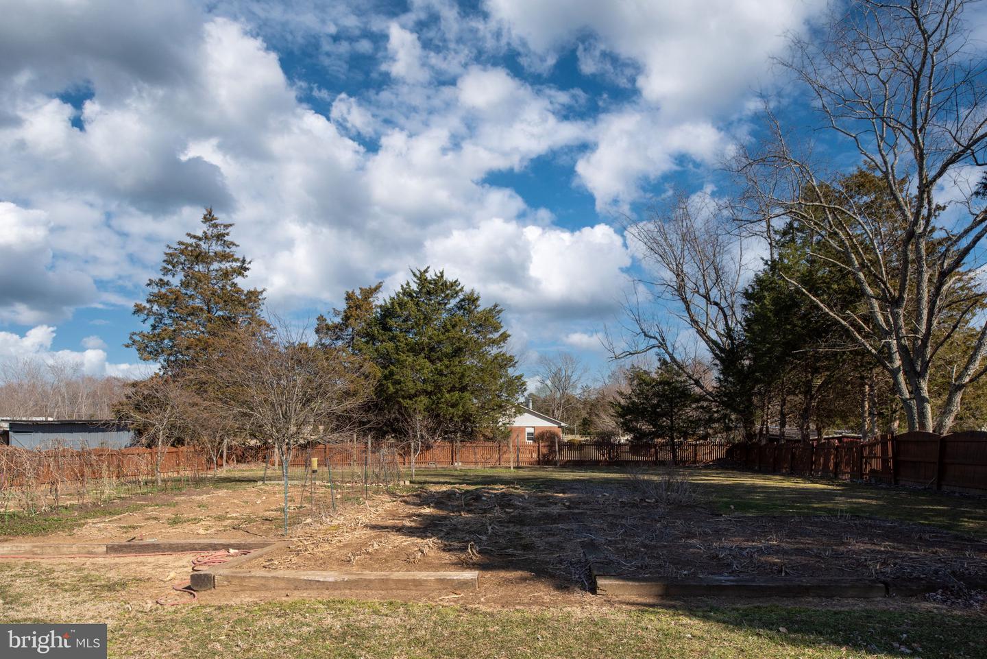 348 POPLAR RD, FREDERICKSBURG, Virginia 22406, 4 Bedrooms Bedrooms, ,2 BathroomsBathrooms,Residential,For sale,348 POPLAR RD,VAST2037828 MLS # VAST2037828