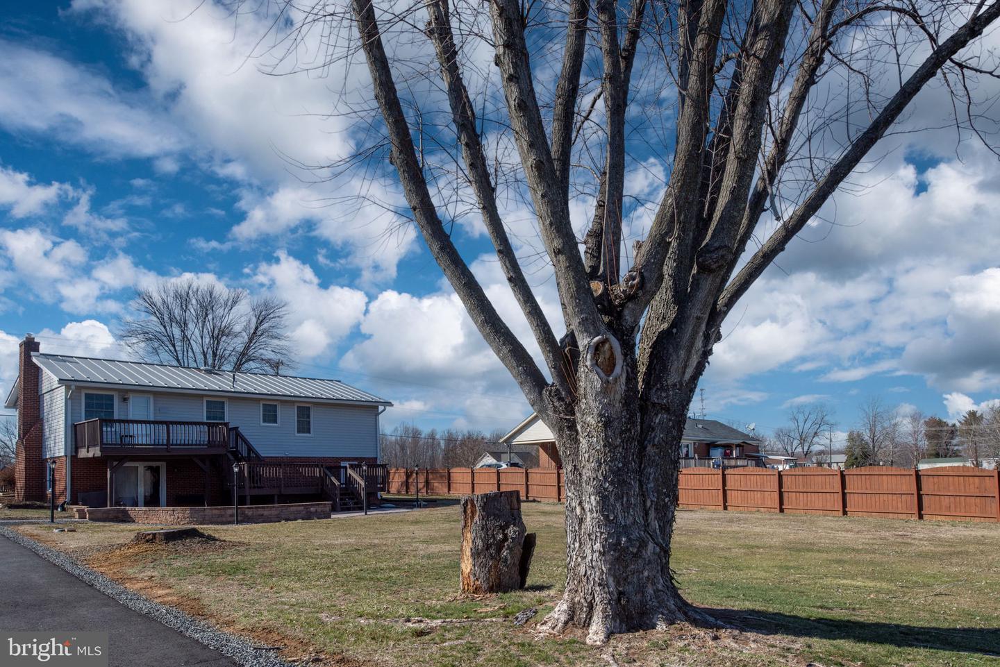 348 POPLAR RD, FREDERICKSBURG, Virginia 22406, 4 Bedrooms Bedrooms, ,2 BathroomsBathrooms,Residential,For sale,348 POPLAR RD,VAST2037828 MLS # VAST2037828