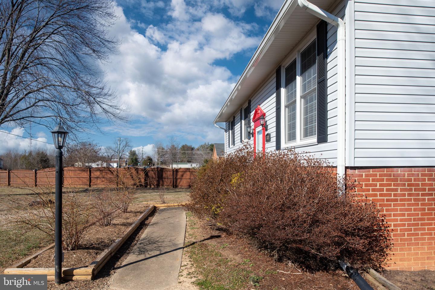 348 POPLAR RD, FREDERICKSBURG, Virginia 22406, 4 Bedrooms Bedrooms, ,2 BathroomsBathrooms,Residential,For sale,348 POPLAR RD,VAST2037828 MLS # VAST2037828