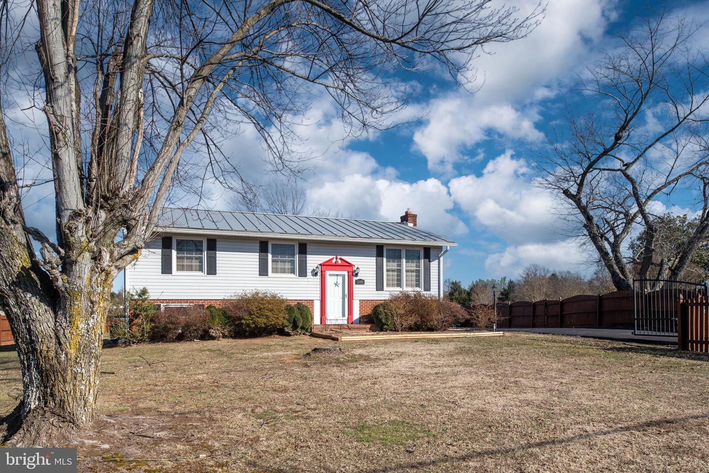 348 POPLAR RD, FREDERICKSBURG, Virginia 22406, 4 Bedrooms Bedrooms, ,2 BathroomsBathrooms,Residential,For sale,348 POPLAR RD,VAST2037828 MLS # VAST2037828