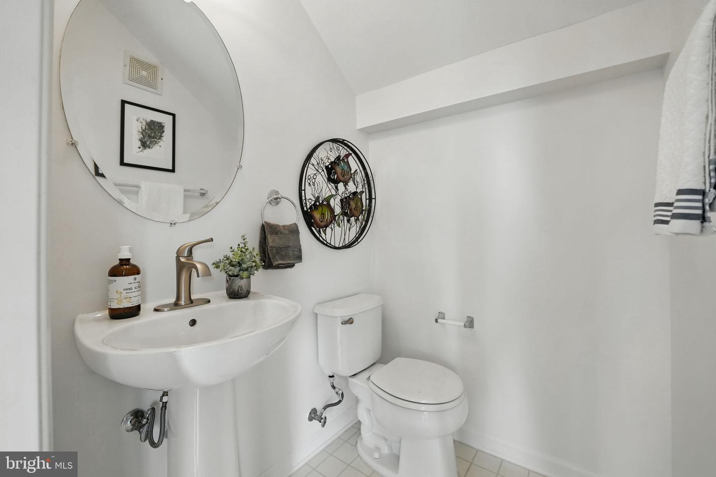 6339 EAGLE RIDGE LN #52, ALEXANDRIA, Virginia 22312, 2 Bedrooms Bedrooms, ,2 BathroomsBathrooms,Residential,For sale,6339 EAGLE RIDGE LN #52,VAFX2234312 MLS # VAFX2234312