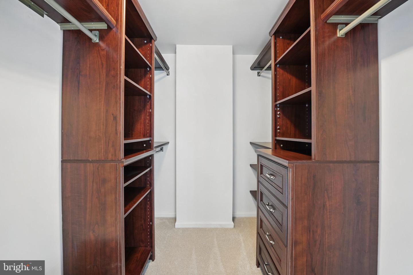 6339 EAGLE RIDGE LN #52, ALEXANDRIA, Virginia 22312, 2 Bedrooms Bedrooms, ,2 BathroomsBathrooms,Residential,For sale,6339 EAGLE RIDGE LN #52,VAFX2234312 MLS # VAFX2234312