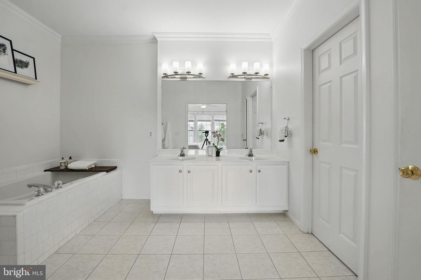 6339 EAGLE RIDGE LN #52, ALEXANDRIA, Virginia 22312, 2 Bedrooms Bedrooms, ,2 BathroomsBathrooms,Residential,For sale,6339 EAGLE RIDGE LN #52,VAFX2234312 MLS # VAFX2234312