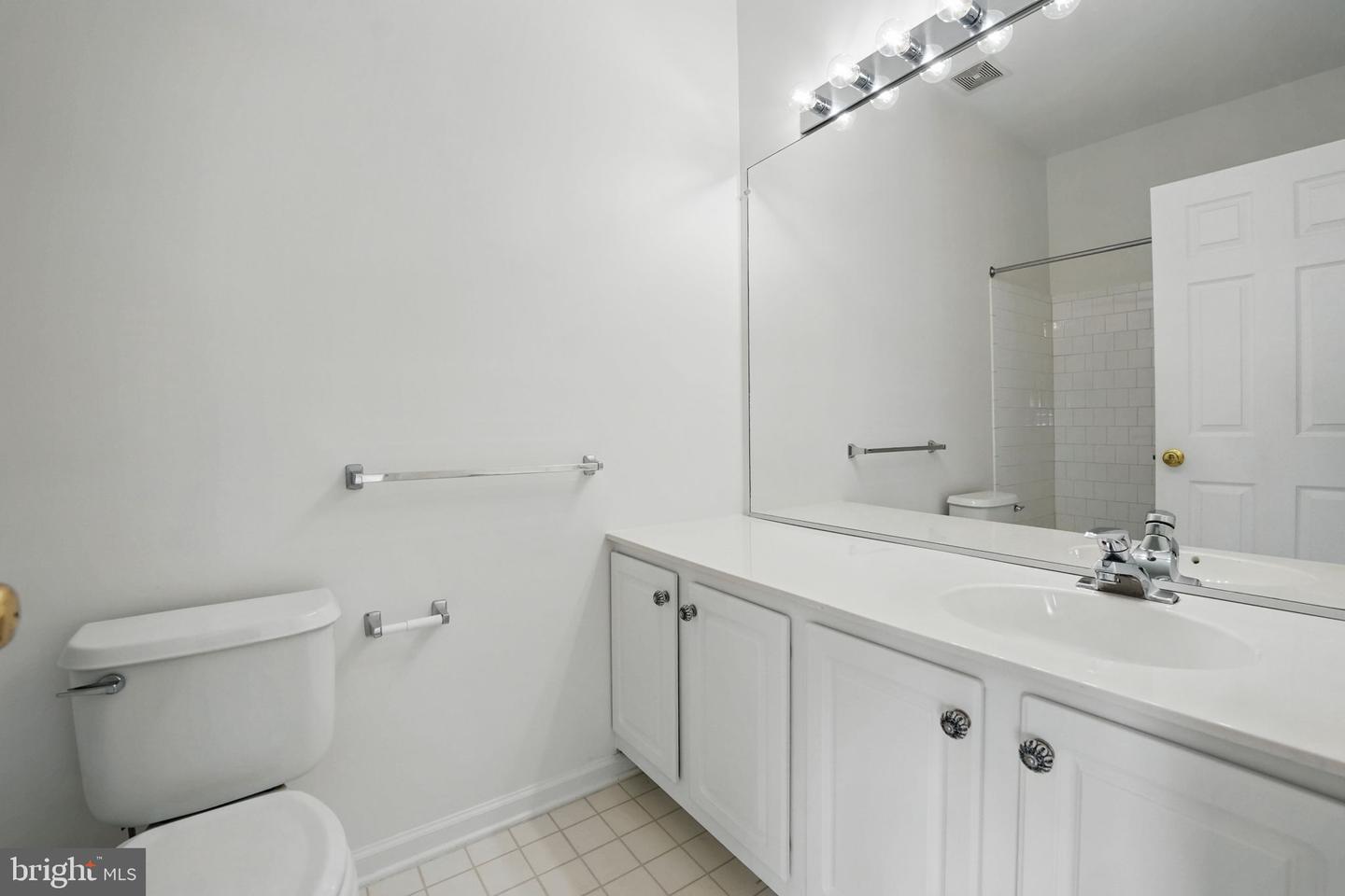 6339 EAGLE RIDGE LN #52, ALEXANDRIA, Virginia 22312, 2 Bedrooms Bedrooms, ,2 BathroomsBathrooms,Residential,For sale,6339 EAGLE RIDGE LN #52,VAFX2234312 MLS # VAFX2234312