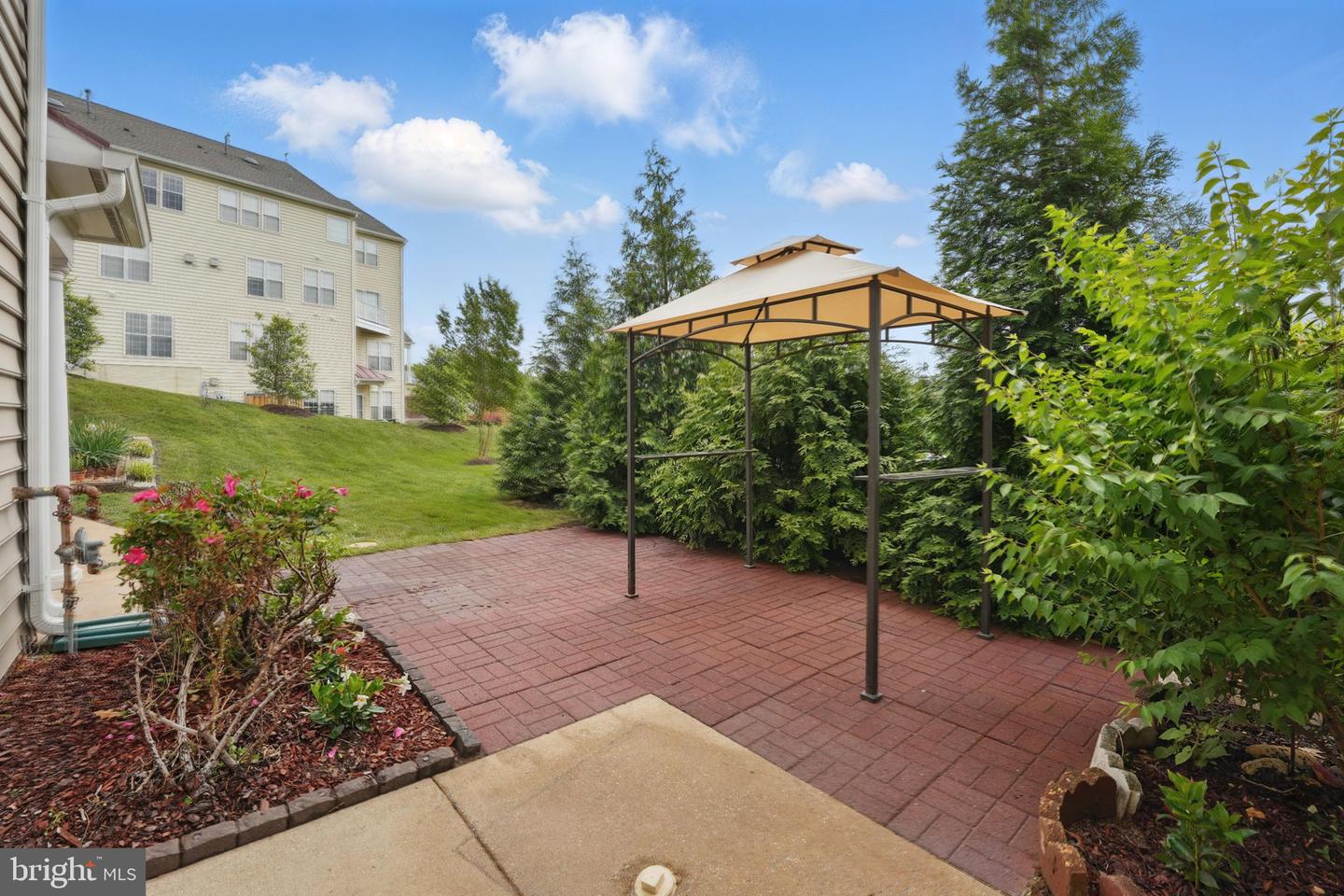 6339 EAGLE RIDGE LN #52, ALEXANDRIA, Virginia 22312, 2 Bedrooms Bedrooms, ,2 BathroomsBathrooms,Residential,For sale,6339 EAGLE RIDGE LN #52,VAFX2234312 MLS # VAFX2234312