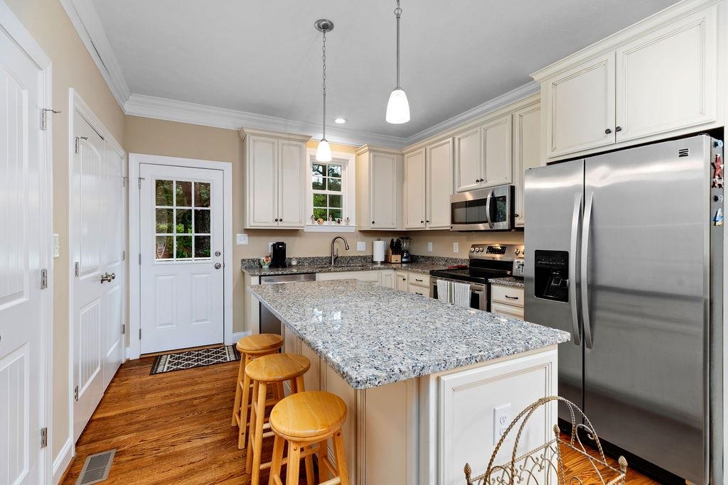 117 VILLA VIEW DR, STAUNTON, Virginia 24401, 3 Bedrooms Bedrooms, ,2 BathroomsBathrooms,Residential,117 VILLA VIEW DR,664527 MLS # 664527