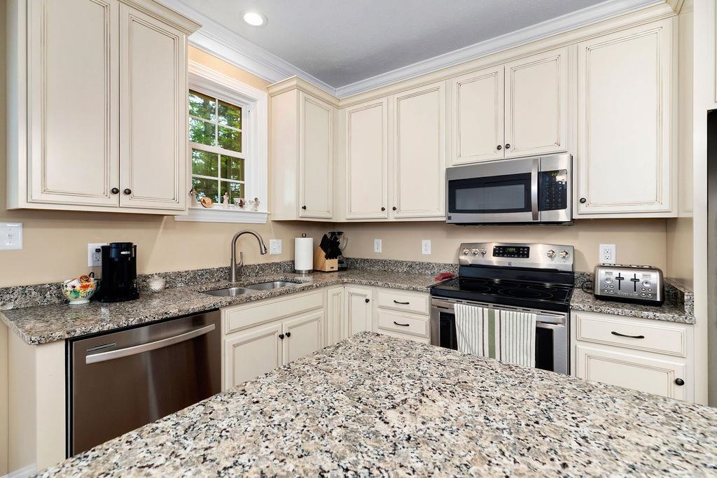 117 VILLA VIEW DR, STAUNTON, Virginia 24401, 3 Bedrooms Bedrooms, ,2 BathroomsBathrooms,Residential,117 VILLA VIEW DR,664527 MLS # 664527