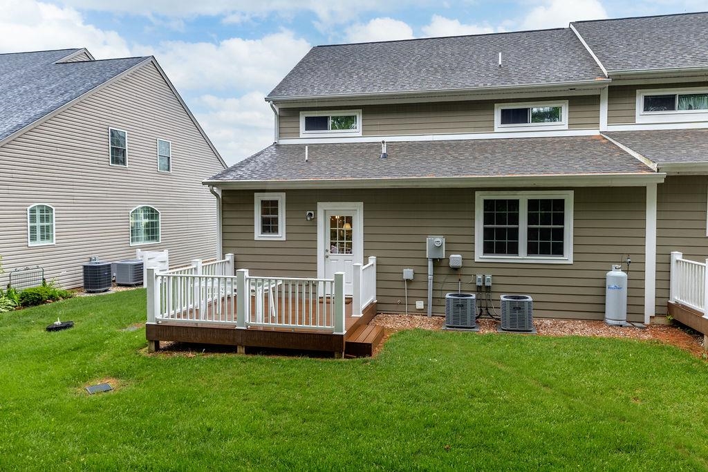 117 VILLA VIEW DR, STAUNTON, Virginia 24401, 3 Bedrooms Bedrooms, ,2 BathroomsBathrooms,Residential,117 VILLA VIEW DR,664527 MLS # 664527