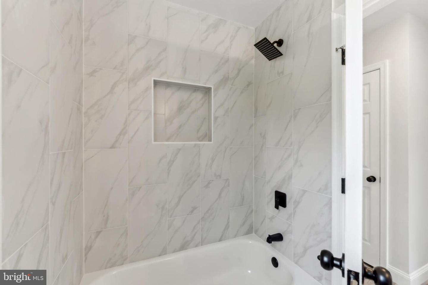 2416 SHERWOOD HALL LN, ALEXANDRIA, Virginia 22306, 5 Bedrooms Bedrooms, ,3 BathroomsBathrooms,Residential,For sale,2416 SHERWOOD HALL LN,VAFX2234904 MLS # VAFX2234904