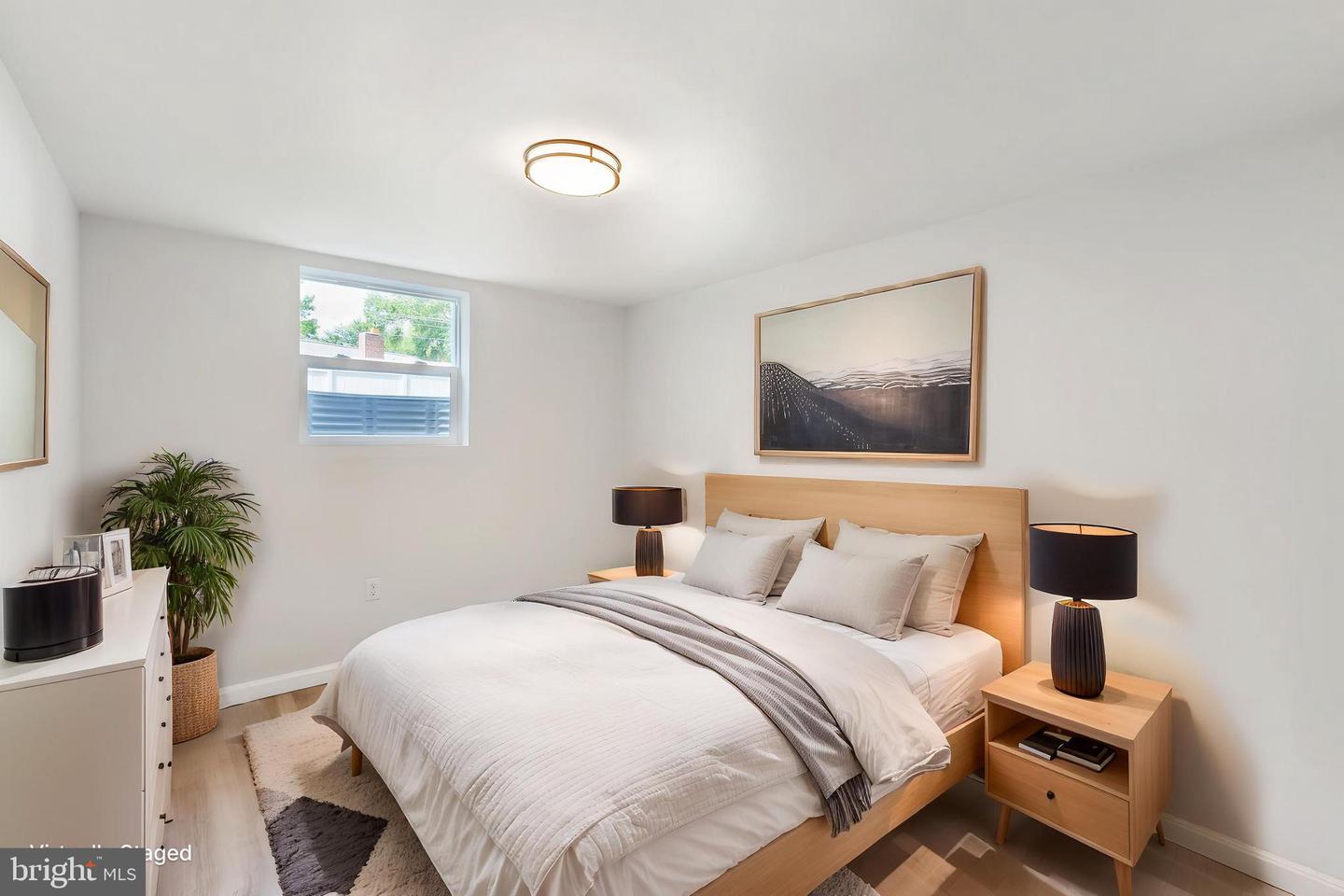 2416 SHERWOOD HALL LN, ALEXANDRIA, Virginia 22306, 5 Bedrooms Bedrooms, ,3 BathroomsBathrooms,Residential,For sale,2416 SHERWOOD HALL LN,VAFX2234904 MLS # VAFX2234904