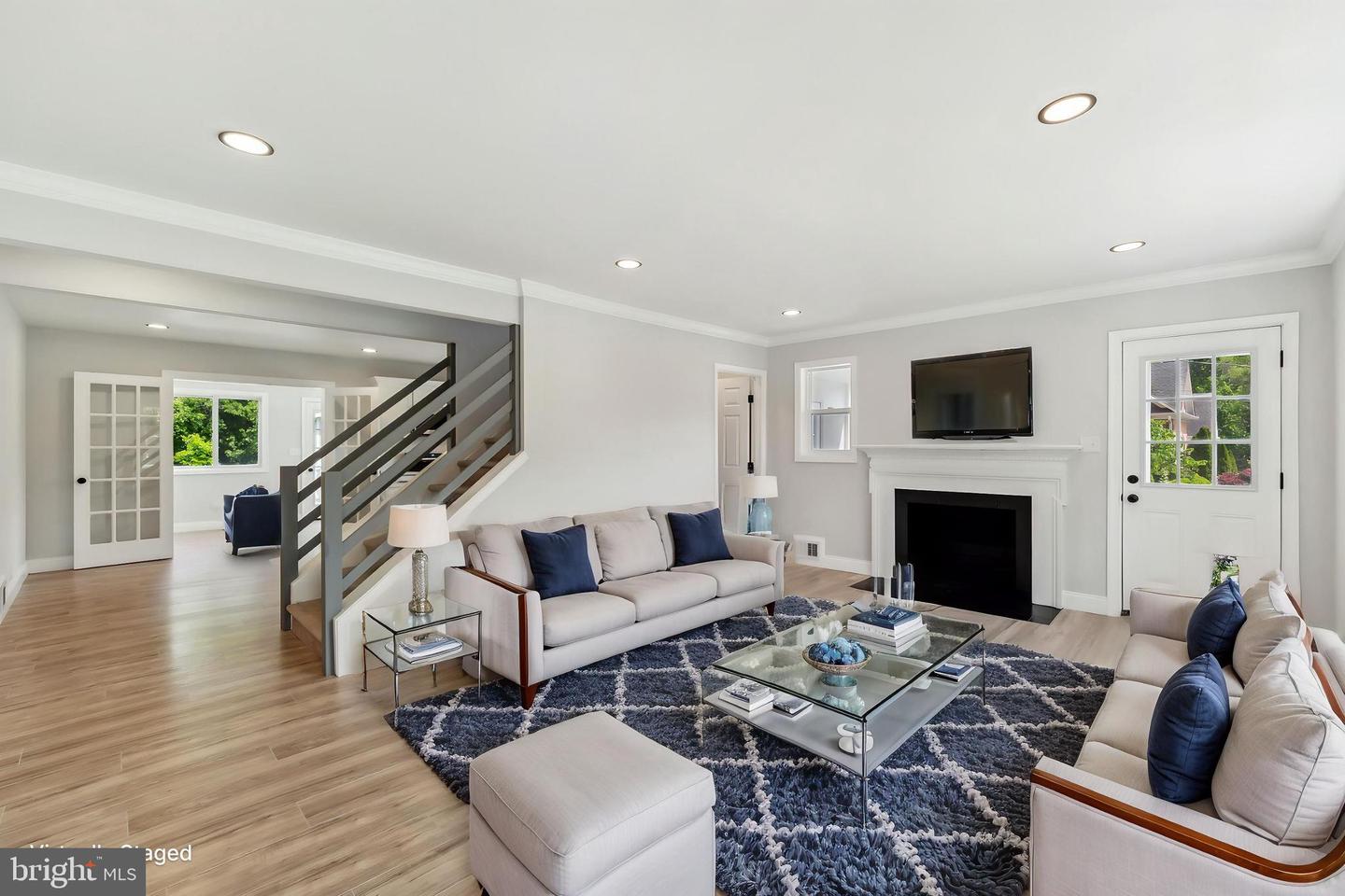 2416 SHERWOOD HALL LN, ALEXANDRIA, Virginia 22306, 5 Bedrooms Bedrooms, ,3 BathroomsBathrooms,Residential,For sale,2416 SHERWOOD HALL LN,VAFX2234904 MLS # VAFX2234904