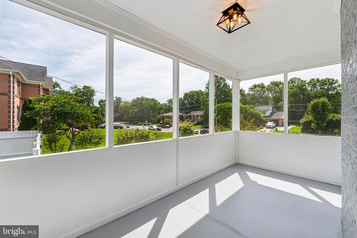 2416 SHERWOOD HALL LN, ALEXANDRIA, Virginia 22306, 5 Bedrooms Bedrooms, ,3 BathroomsBathrooms,Residential,For sale,2416 SHERWOOD HALL LN,VAFX2234904 MLS # VAFX2234904
