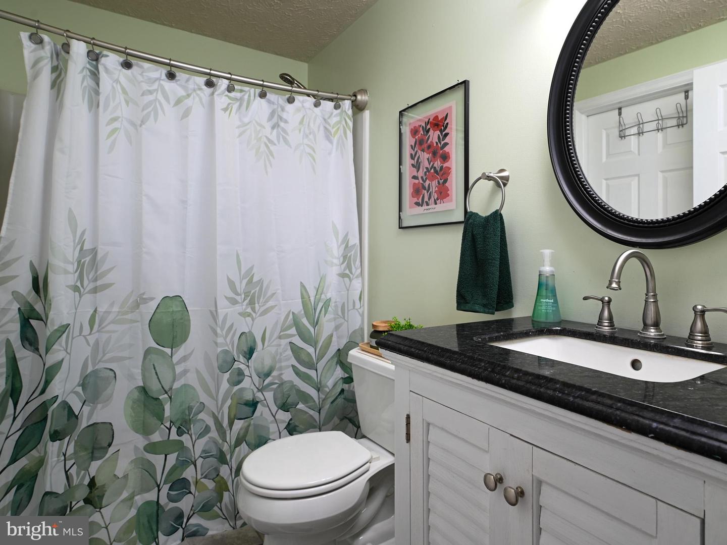 8554 KOLUDER CT, LORTON, Virginia 22079, 2 Bedrooms Bedrooms, 9 Rooms Rooms,1 BathroomBathrooms,Residential,For sale,8554 KOLUDER CT,VAFX2234932 MLS # VAFX2234932