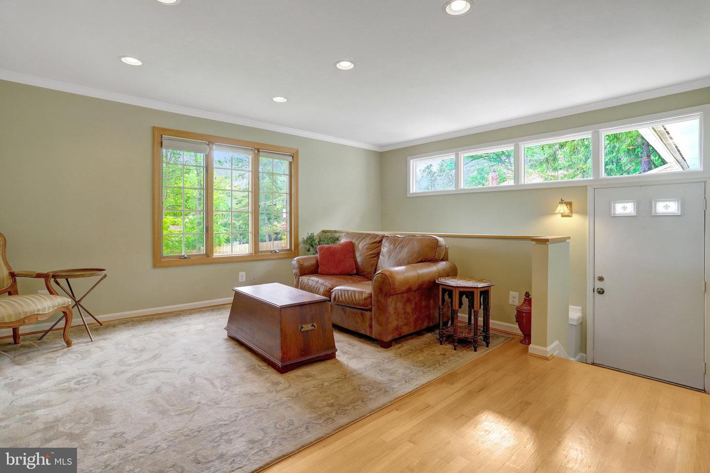 3501 BETA PL, ANNANDALE, Virginia 22003, 3 Bedrooms Bedrooms, ,2 BathroomsBathrooms,Residential,For sale,3501 BETA PL,VAFX2235530 MLS # VAFX2235530