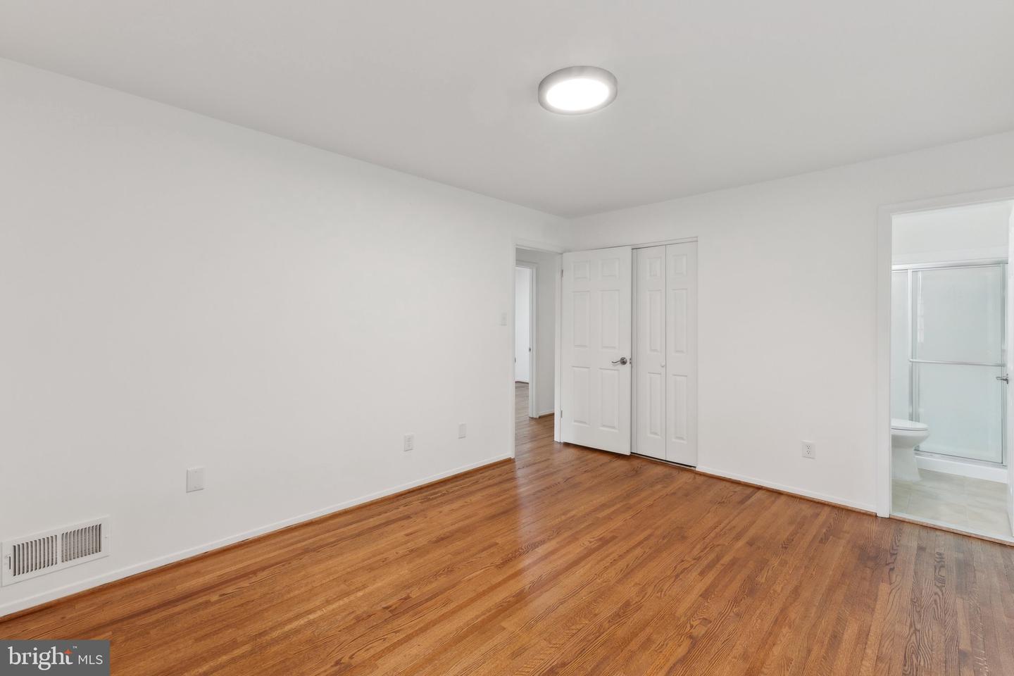 8626 KERRY LN, SPRINGFIELD, Virginia 22152, 4 Bedrooms Bedrooms, ,2 BathroomsBathrooms,Residential,For sale,8626 KERRY LN,VAFX2235688 MLS # VAFX2235688
