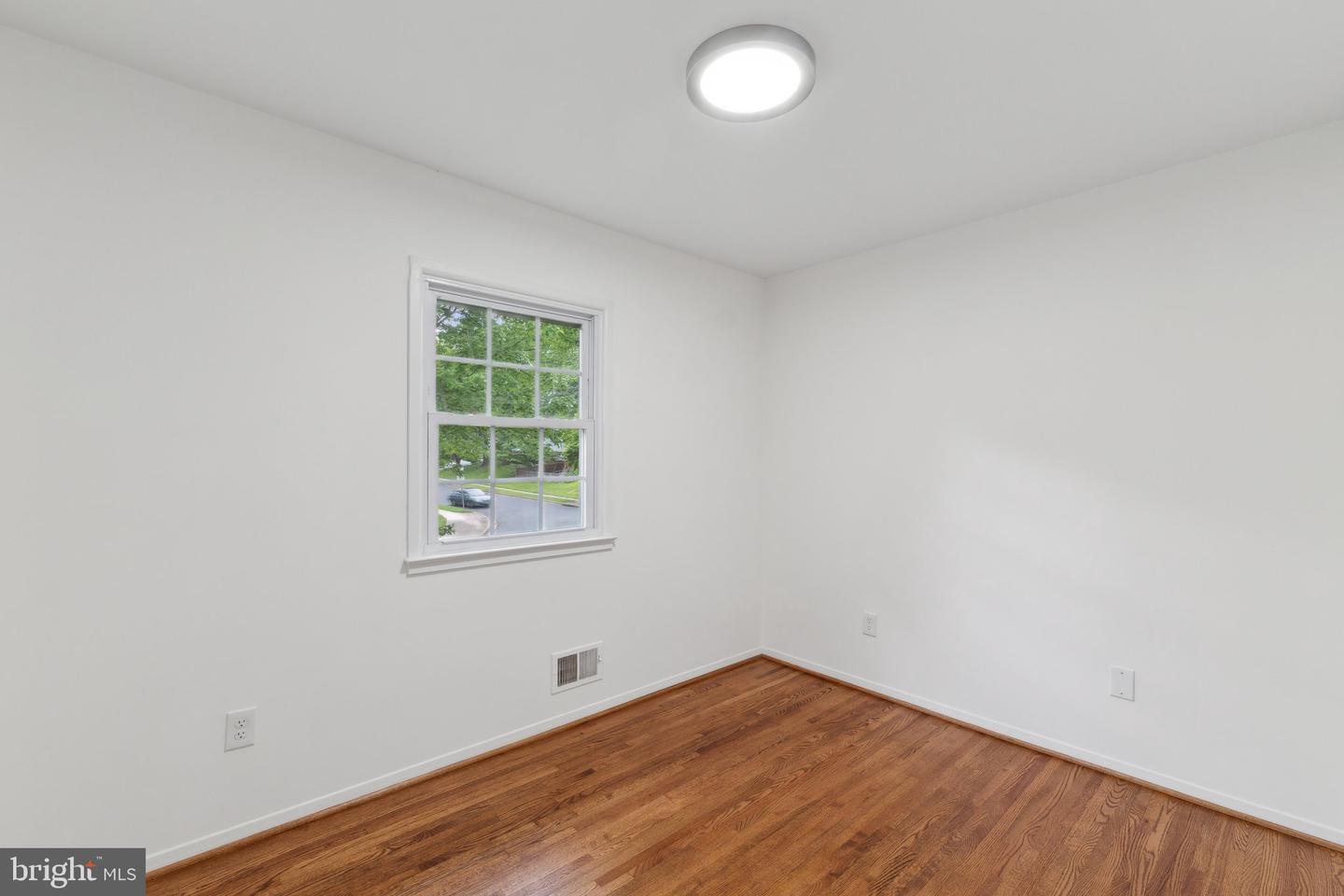 8626 KERRY LN, SPRINGFIELD, Virginia 22152, 4 Bedrooms Bedrooms, ,2 BathroomsBathrooms,Residential,For sale,8626 KERRY LN,VAFX2235688 MLS # VAFX2235688