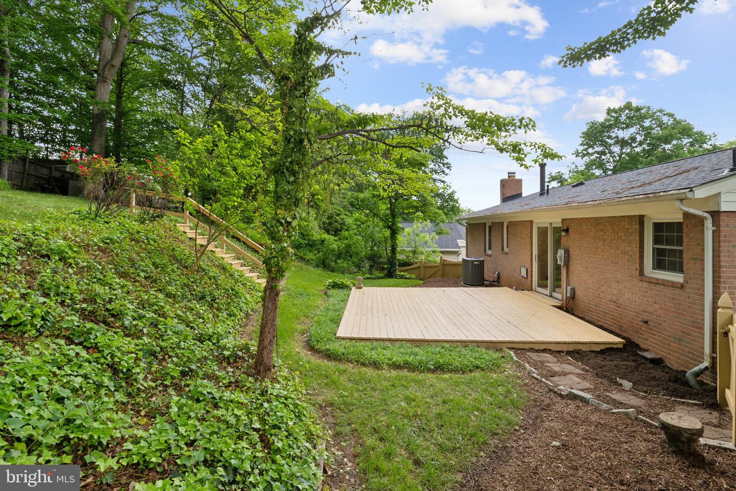 8626 KERRY LN, SPRINGFIELD, Virginia 22152, 4 Bedrooms Bedrooms, ,2 BathroomsBathrooms,Residential,For sale,8626 KERRY LN,VAFX2235688 MLS # VAFX2235688