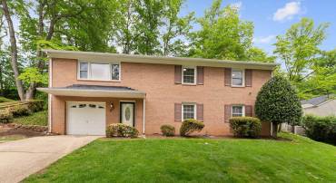 8626 KERRY LN, SPRINGFIELD, Virginia 22152, 4 Bedrooms Bedrooms, ,2 BathroomsBathrooms,Residential,For sale,8626 KERRY LN,VAFX2235688 MLS # VAFX2235688
